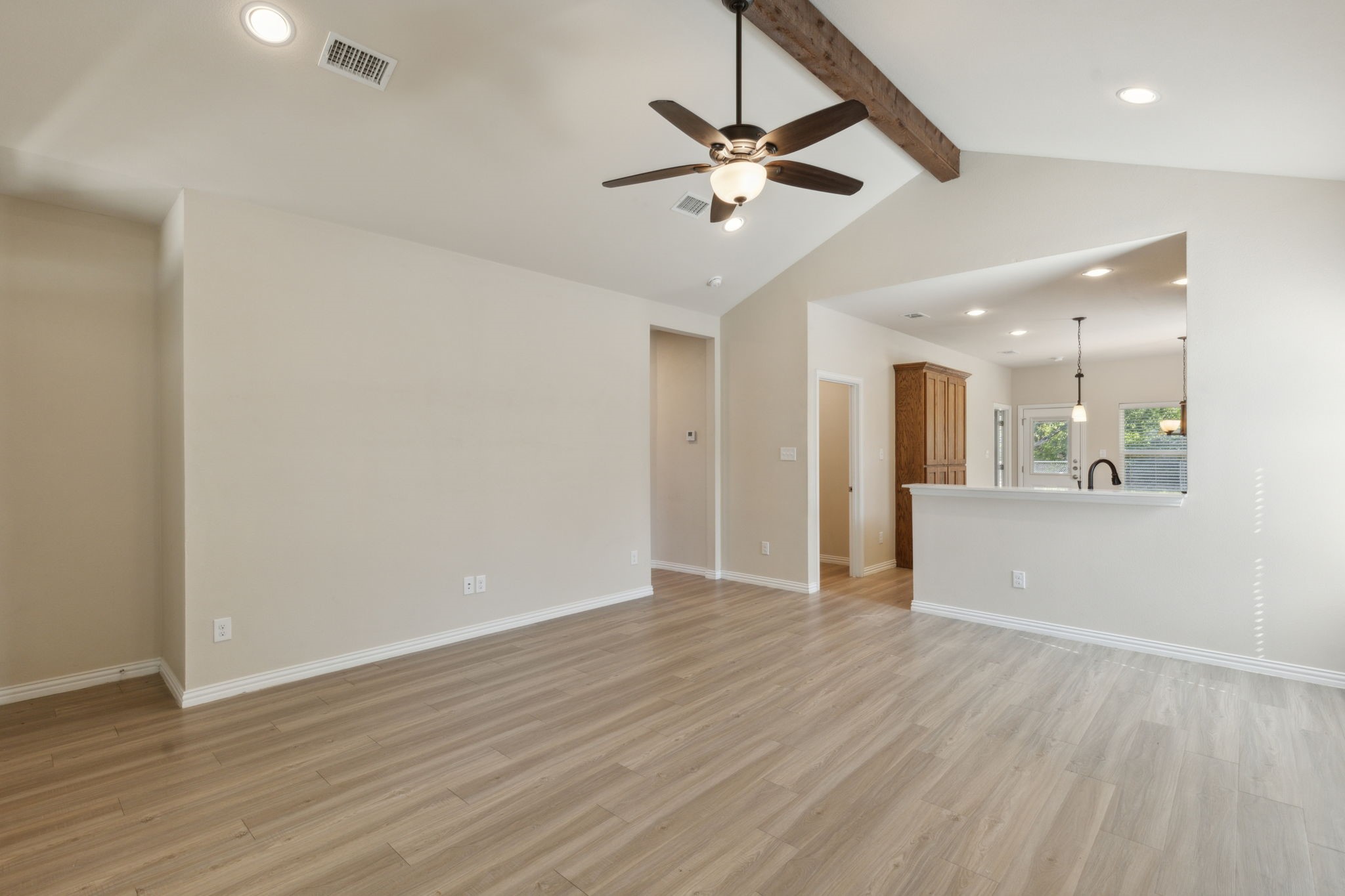 731 W Bond Street Denison TX 75020