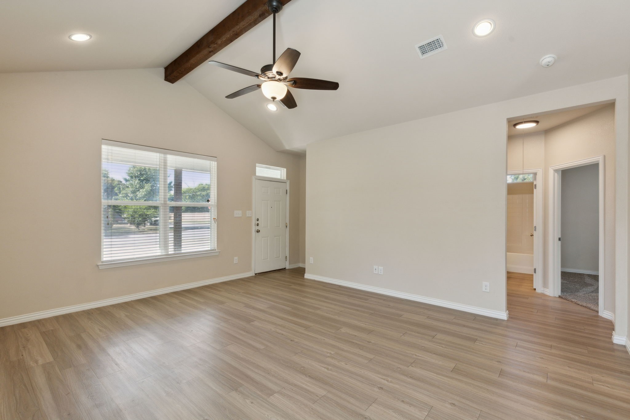 731 W Bond Street Denison TX 75020