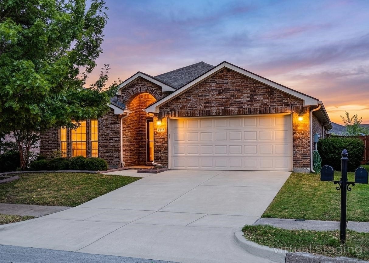 2048 Lake Trail Drive Heartland TX 75126