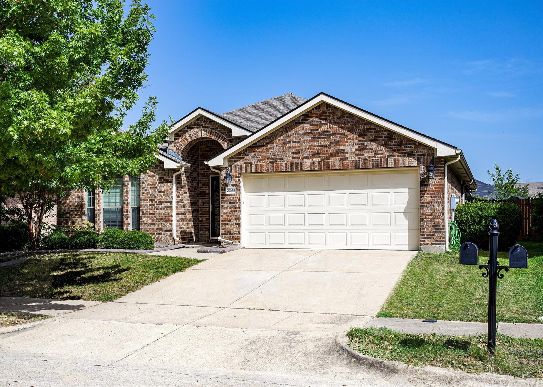 2048 Lake Trail Drive Heartland TX 75126