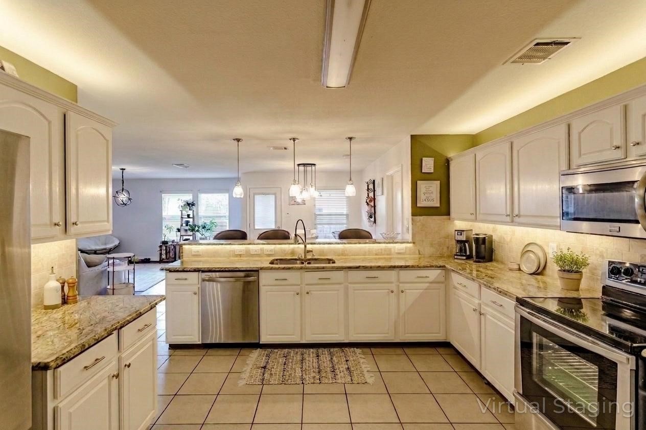 2048 Lake Trail Drive Heartland TX 75126