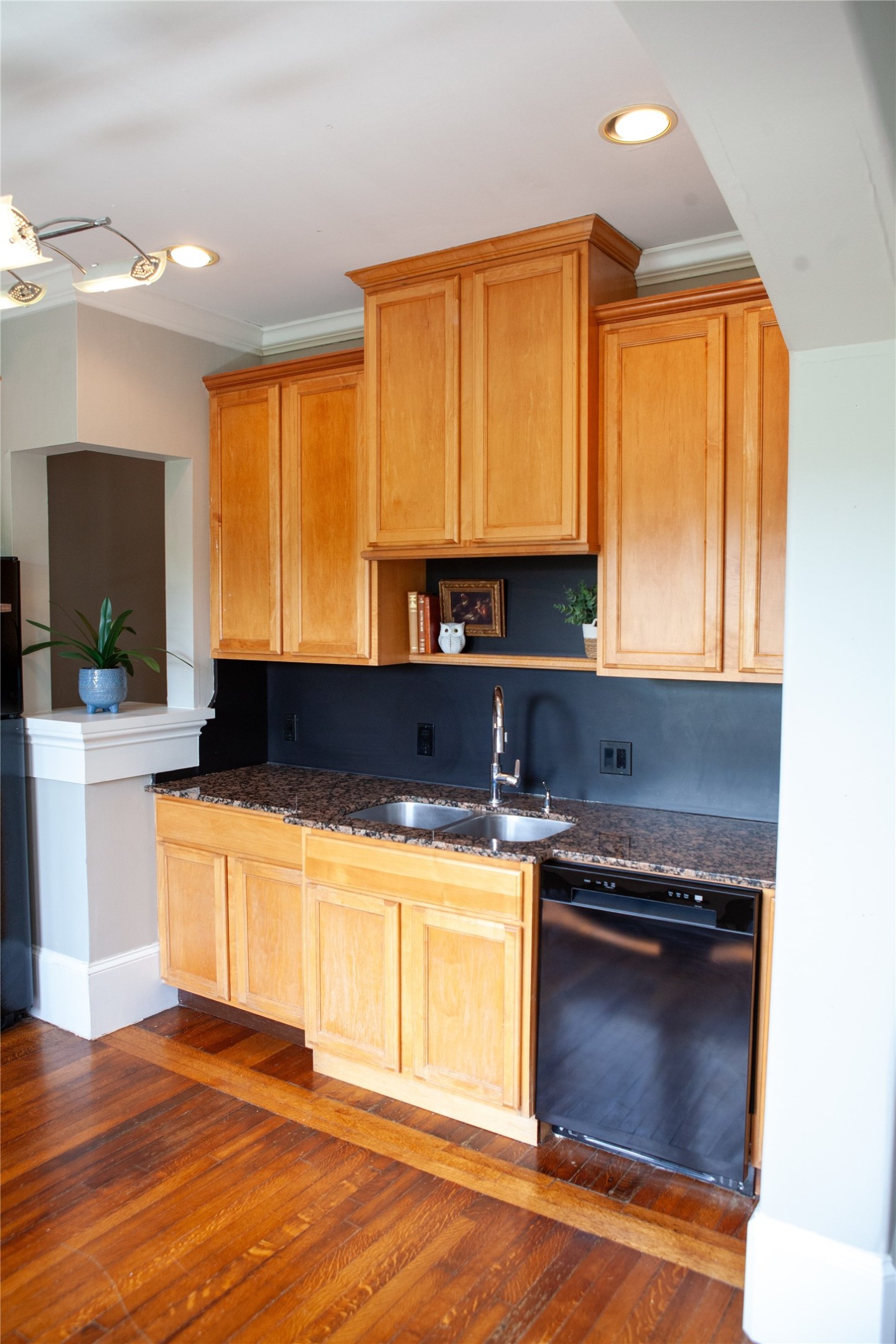 5347 Lewis Street Dallas TX 75206