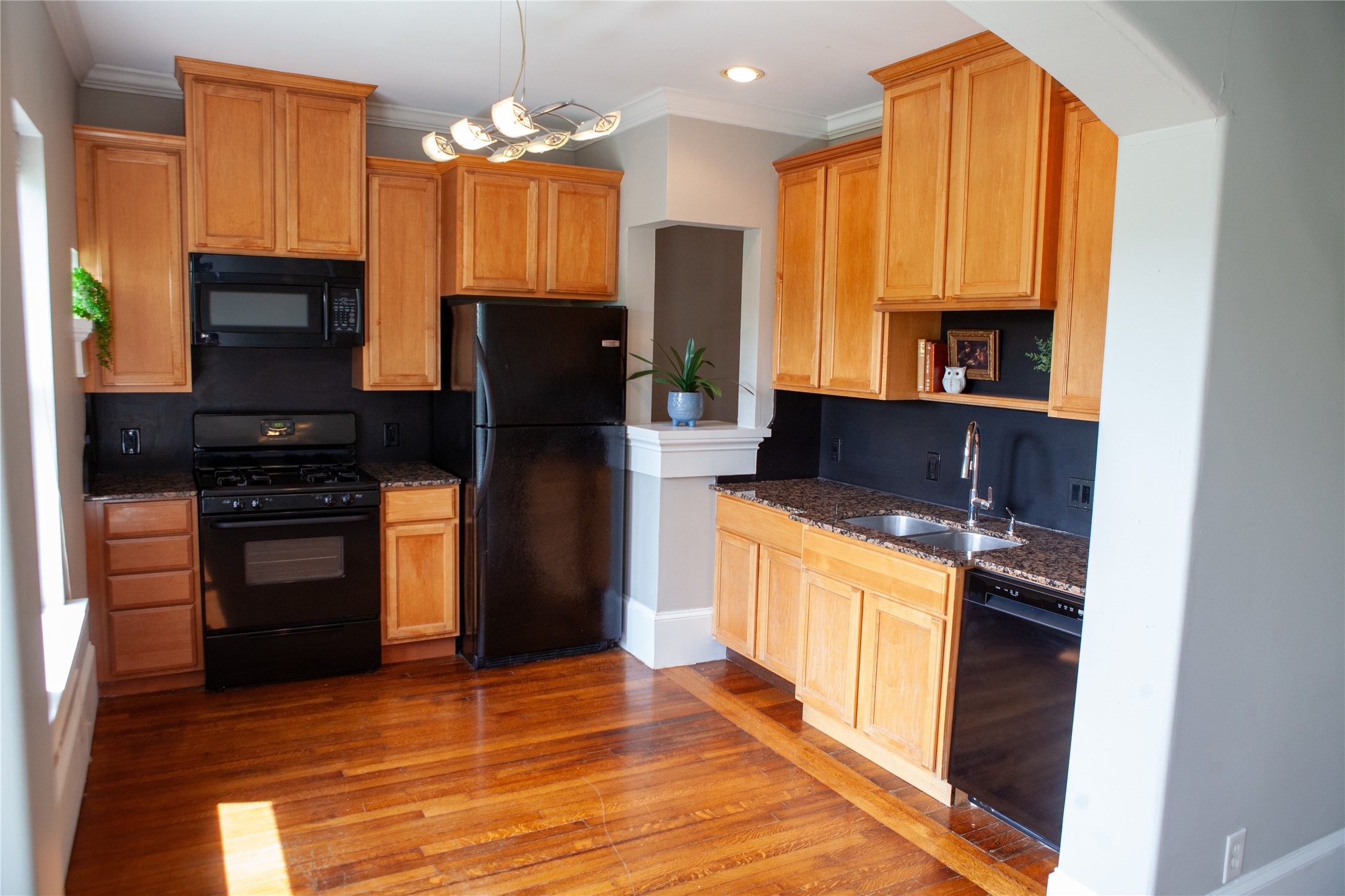 5347 Lewis Street Dallas TX 75206