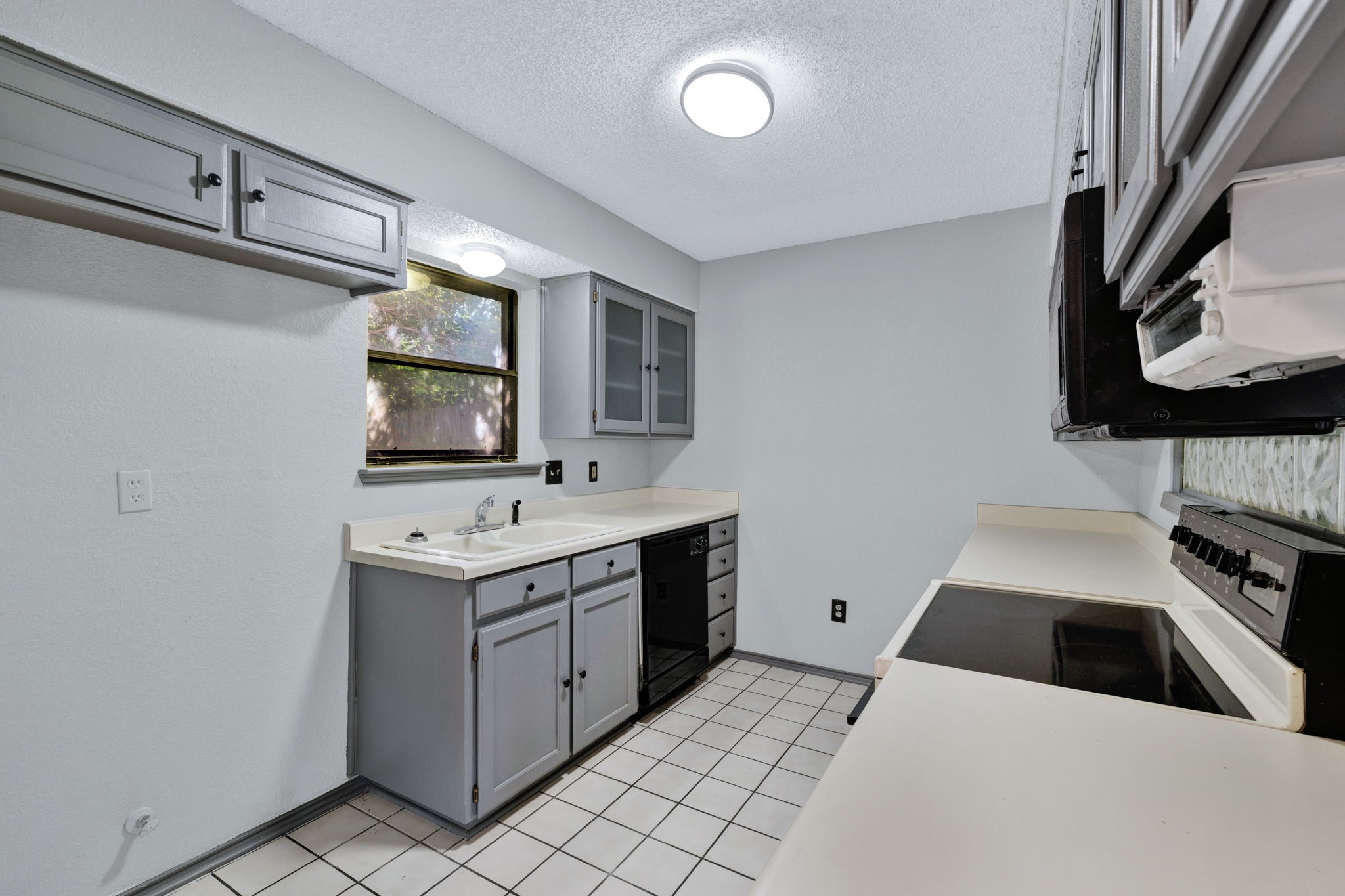134 Main Place Euless TX 76040