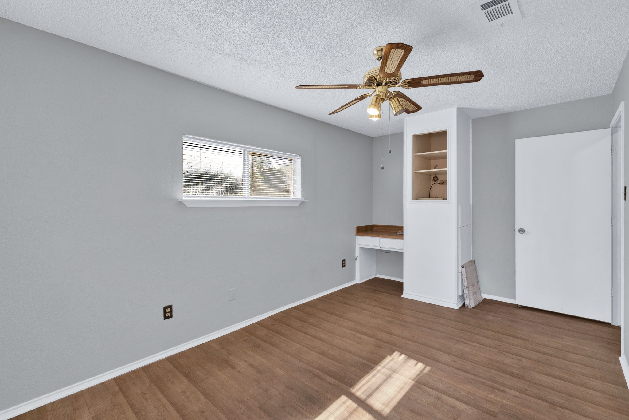 134 Main Place Euless TX 76040