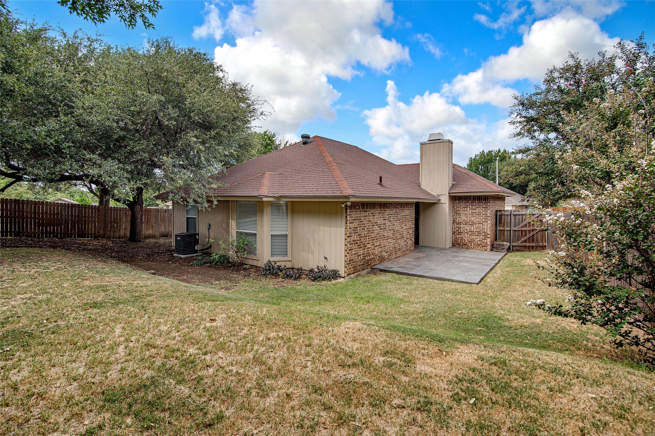 120 N Flaxseed Lane Fort Worth TX 76108