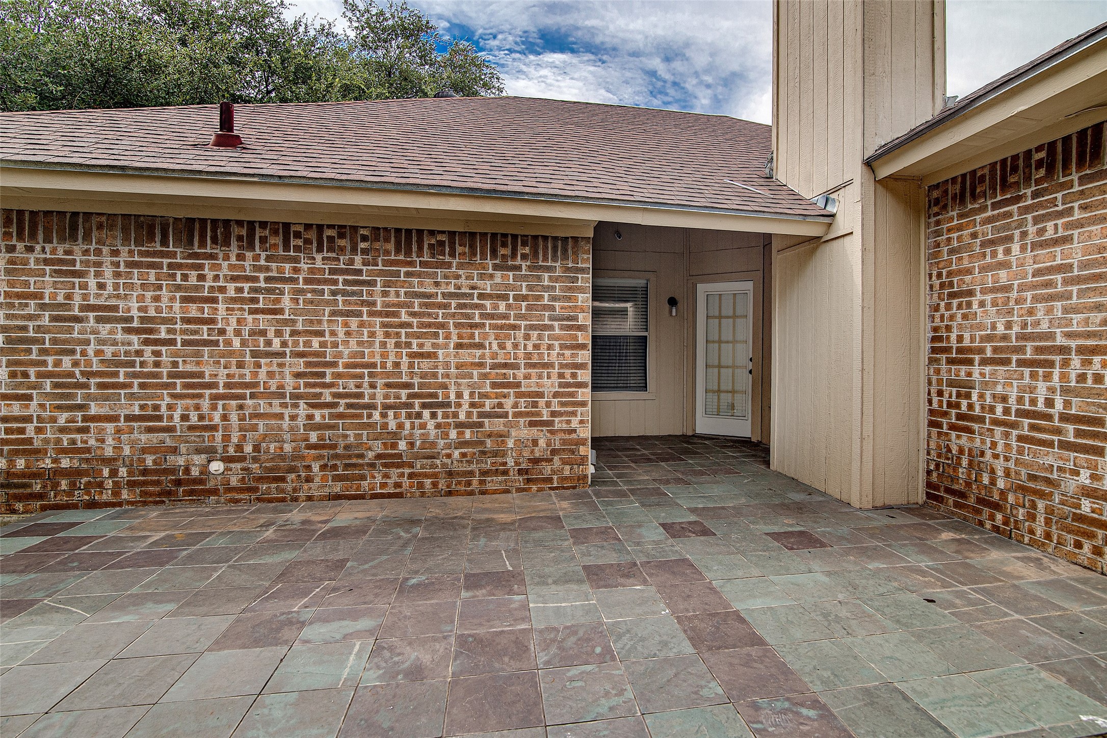 120 N Flaxseed Lane Fort Worth TX 76108