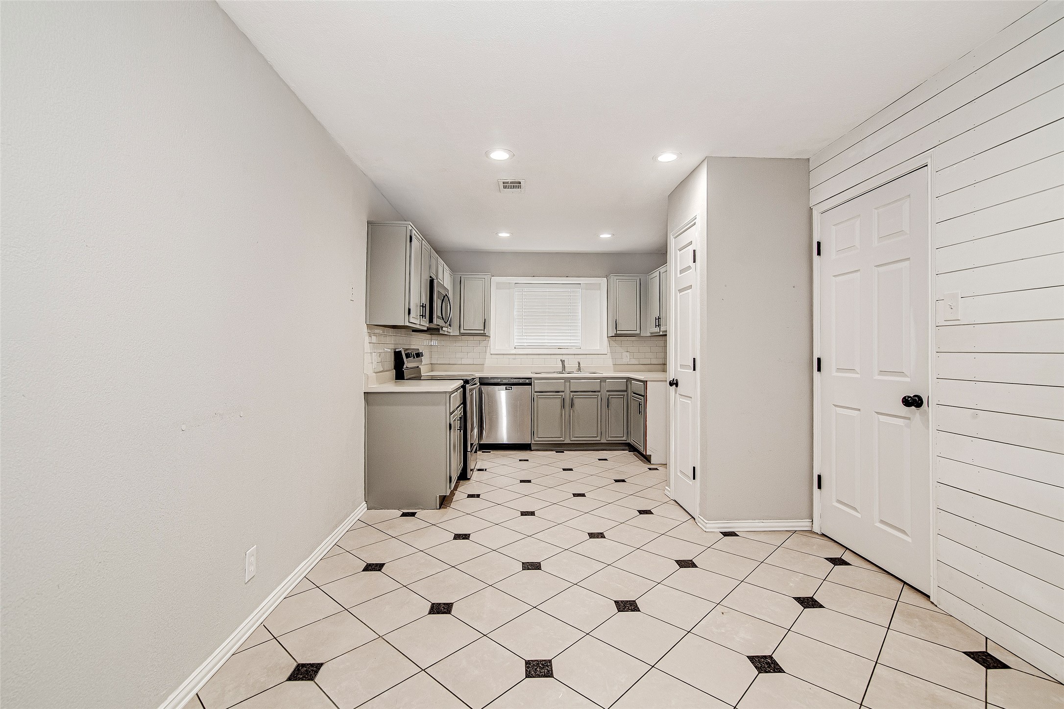 120 N Flaxseed Lane Fort Worth TX 76108