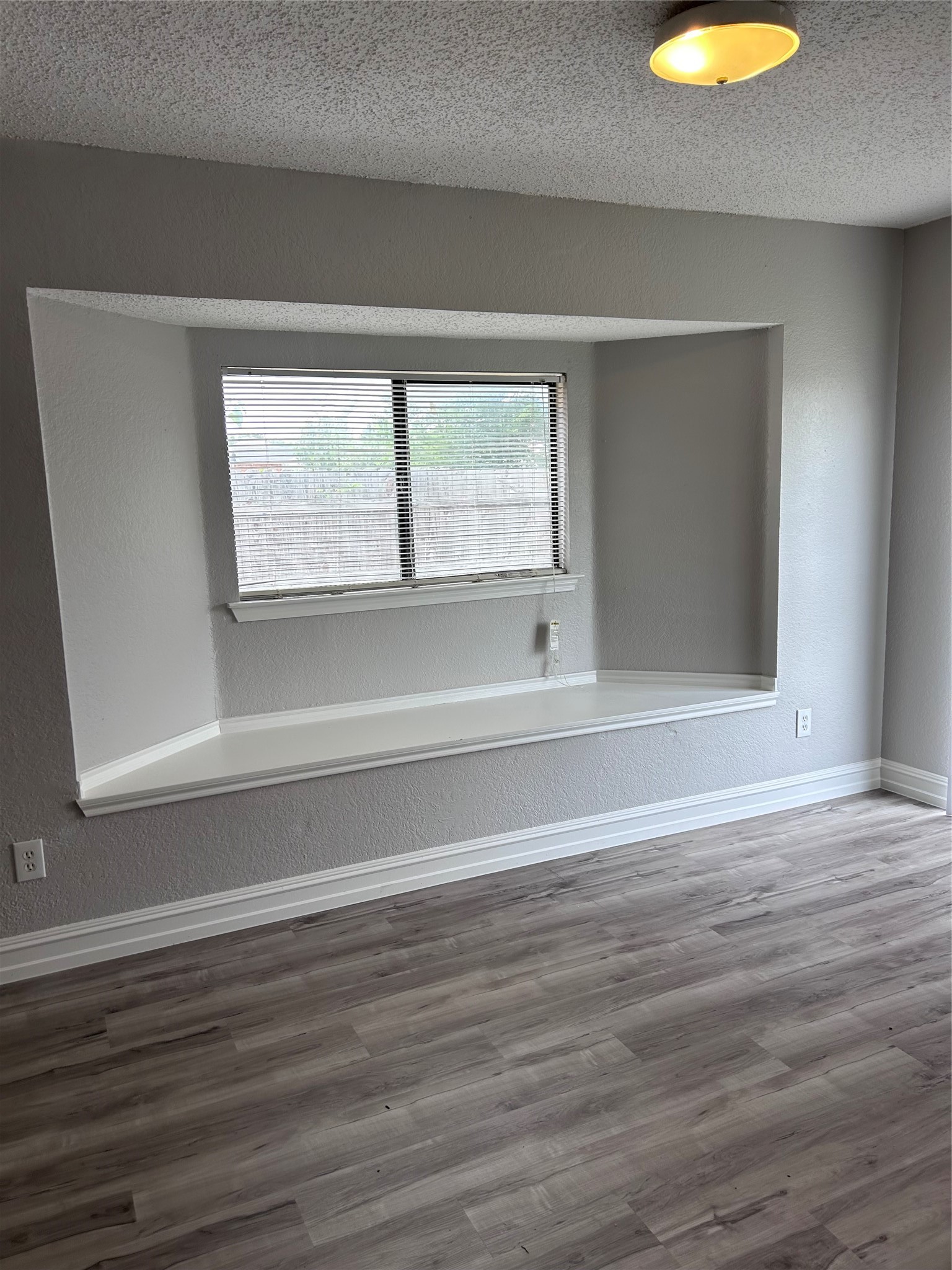 701 King Street Cedar Hill TX 75104
