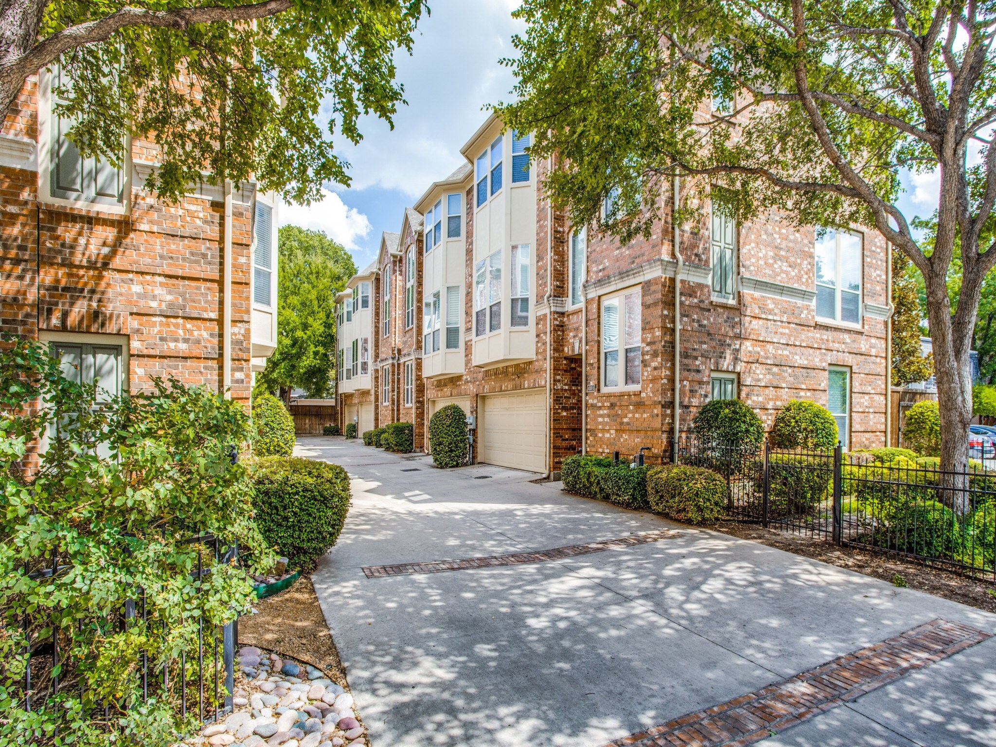 4330 Holland Avenue Dallas TX 75219
