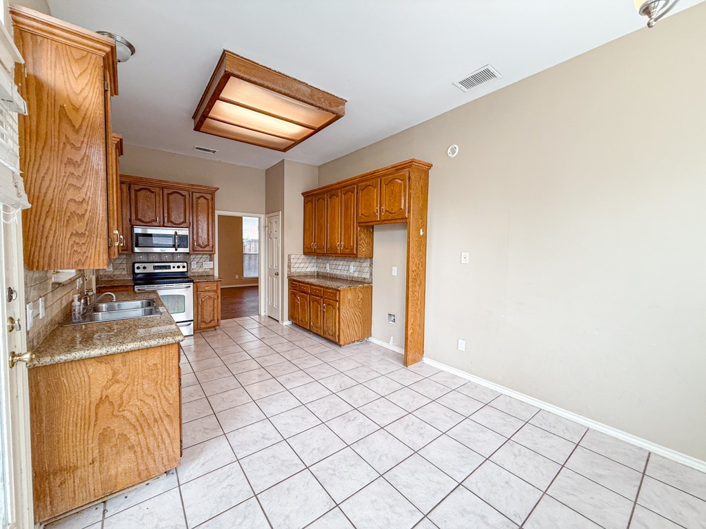 8902 Bayshore Lane Rowlett TX 75088