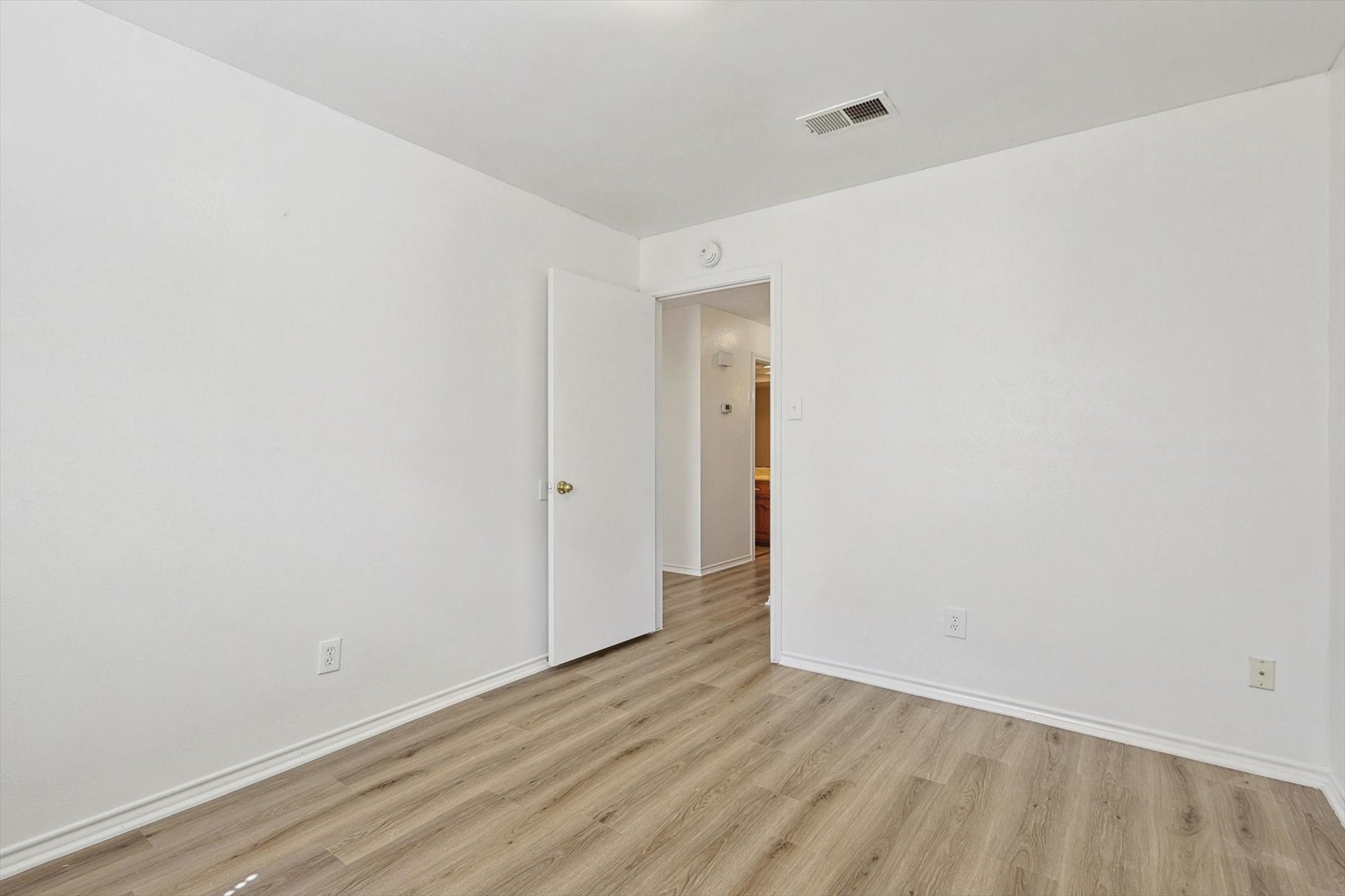 5137 Shoregate Drive Garland TX 75043