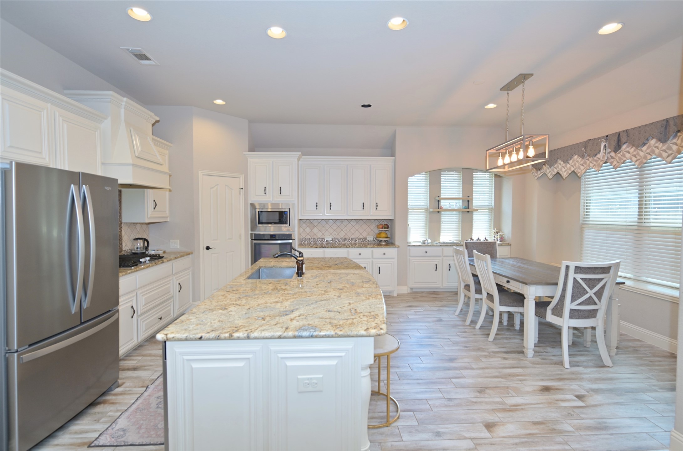 3207 Pampa Grand Prairie TX 75054