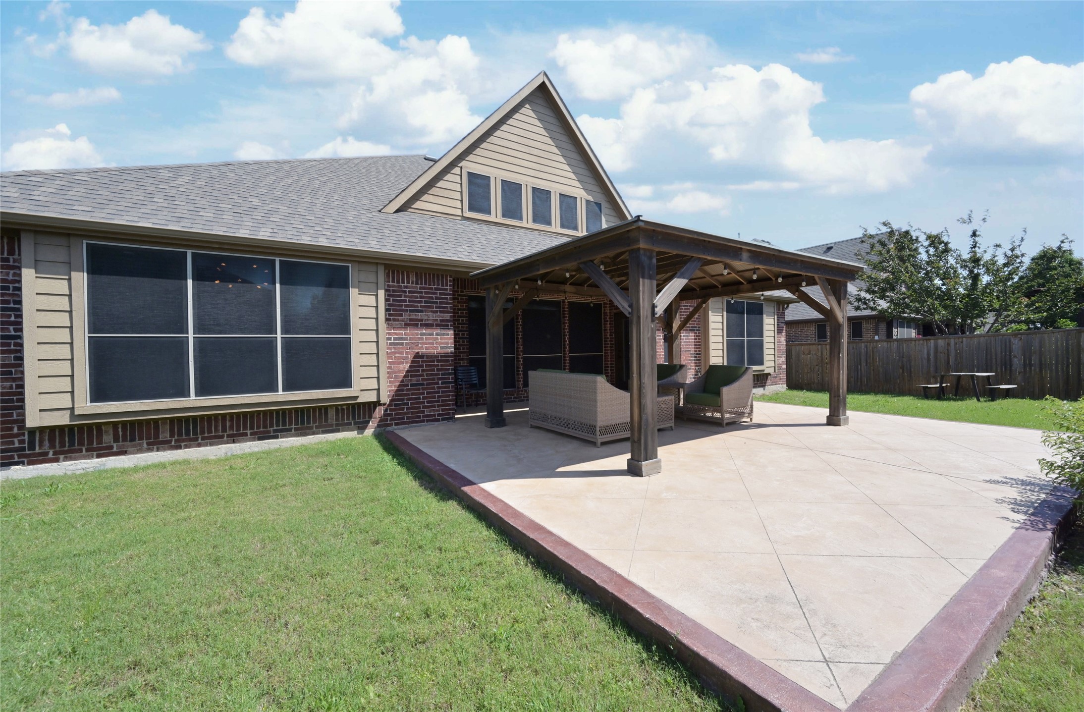 3207 Pampa Grand Prairie TX 75054