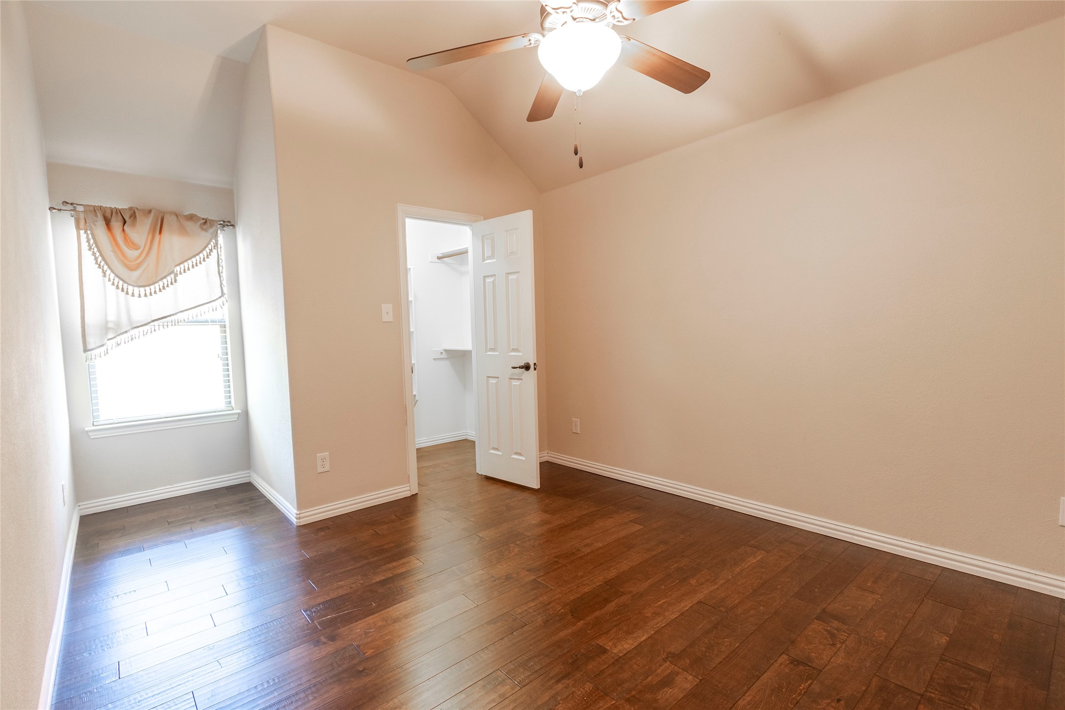 2931 Bandera Grand Prairie TX 75054