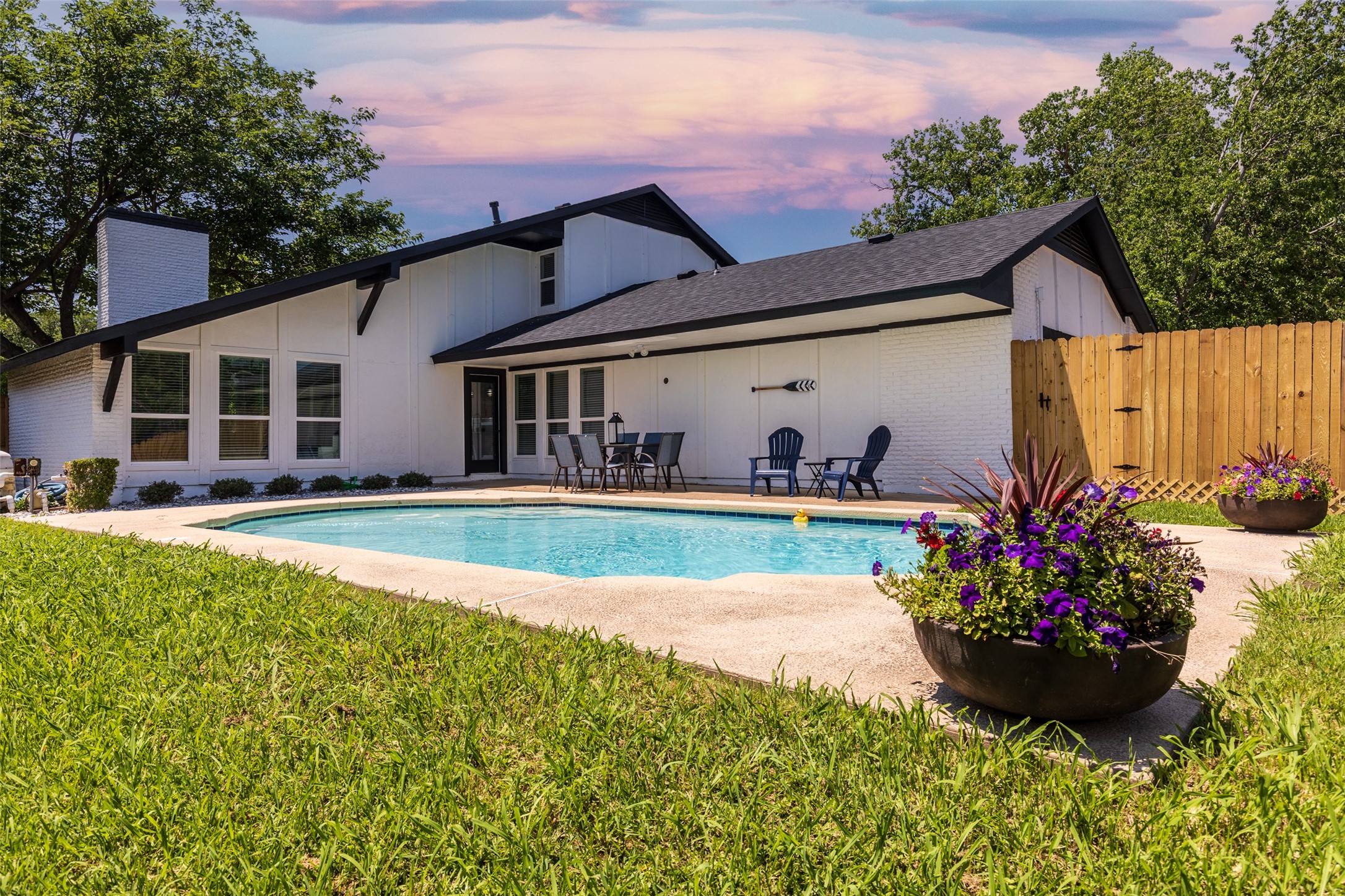 3829 Twin Falls Street Irving TX 75062