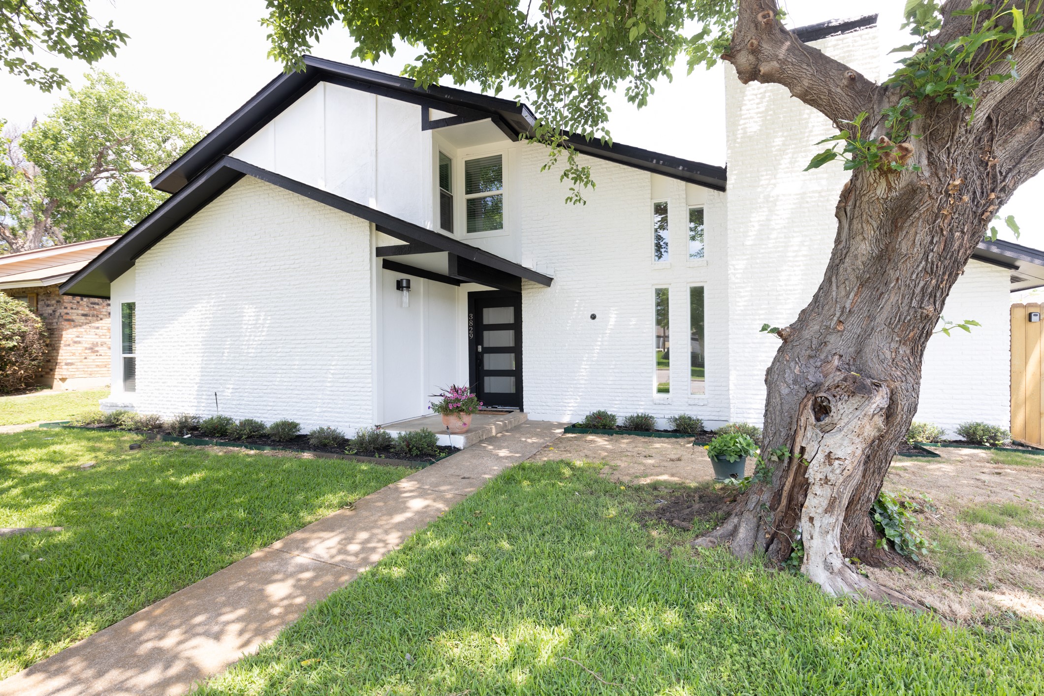 3829 Twin Falls Street Irving TX 75062