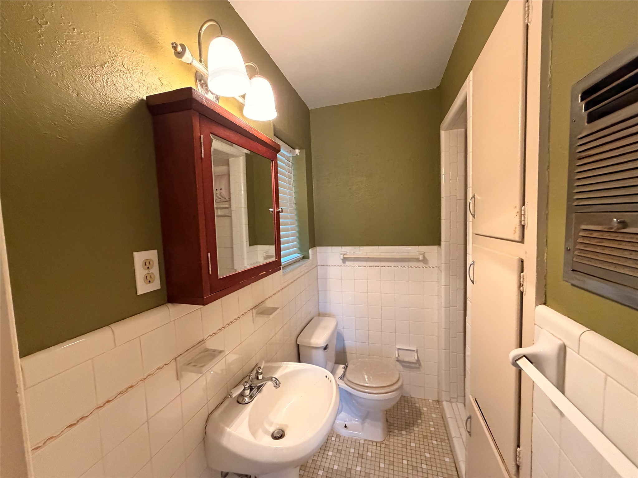 1416 Norwood Drive Hurst TX 76053