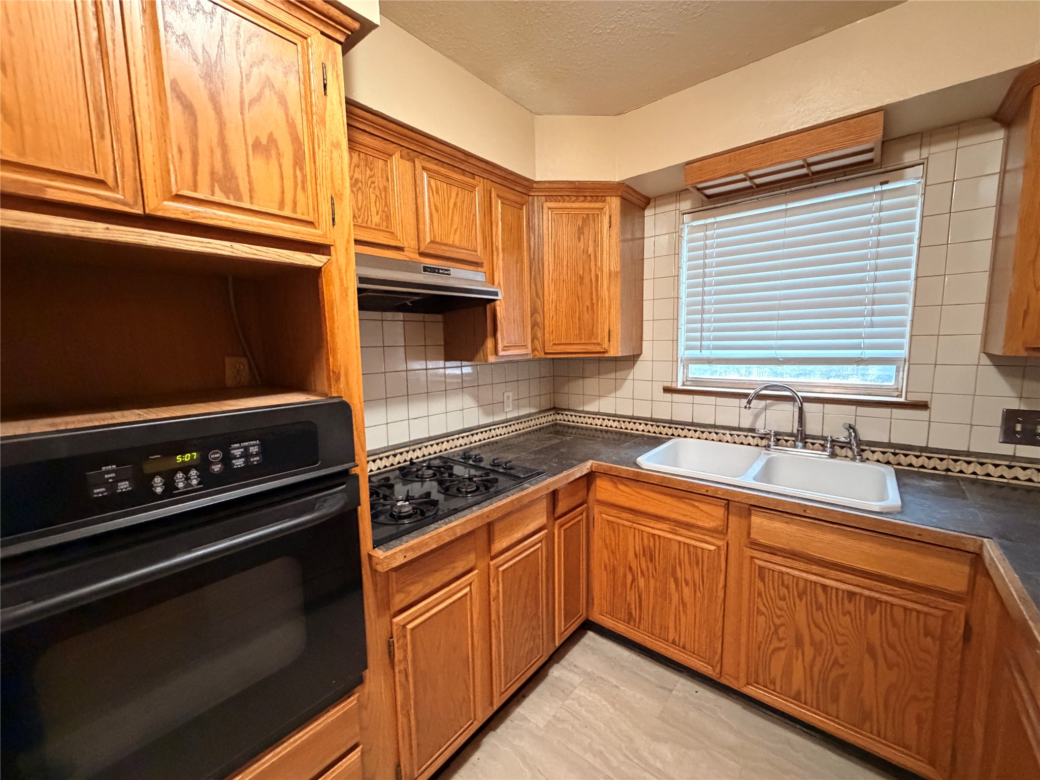 1416 Norwood Drive Hurst TX 76053