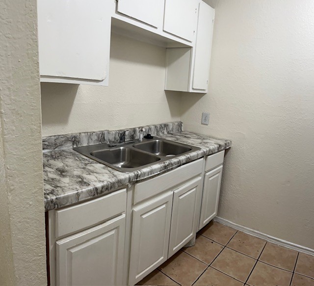 8127 Stonehurst Street Dallas TX 75217