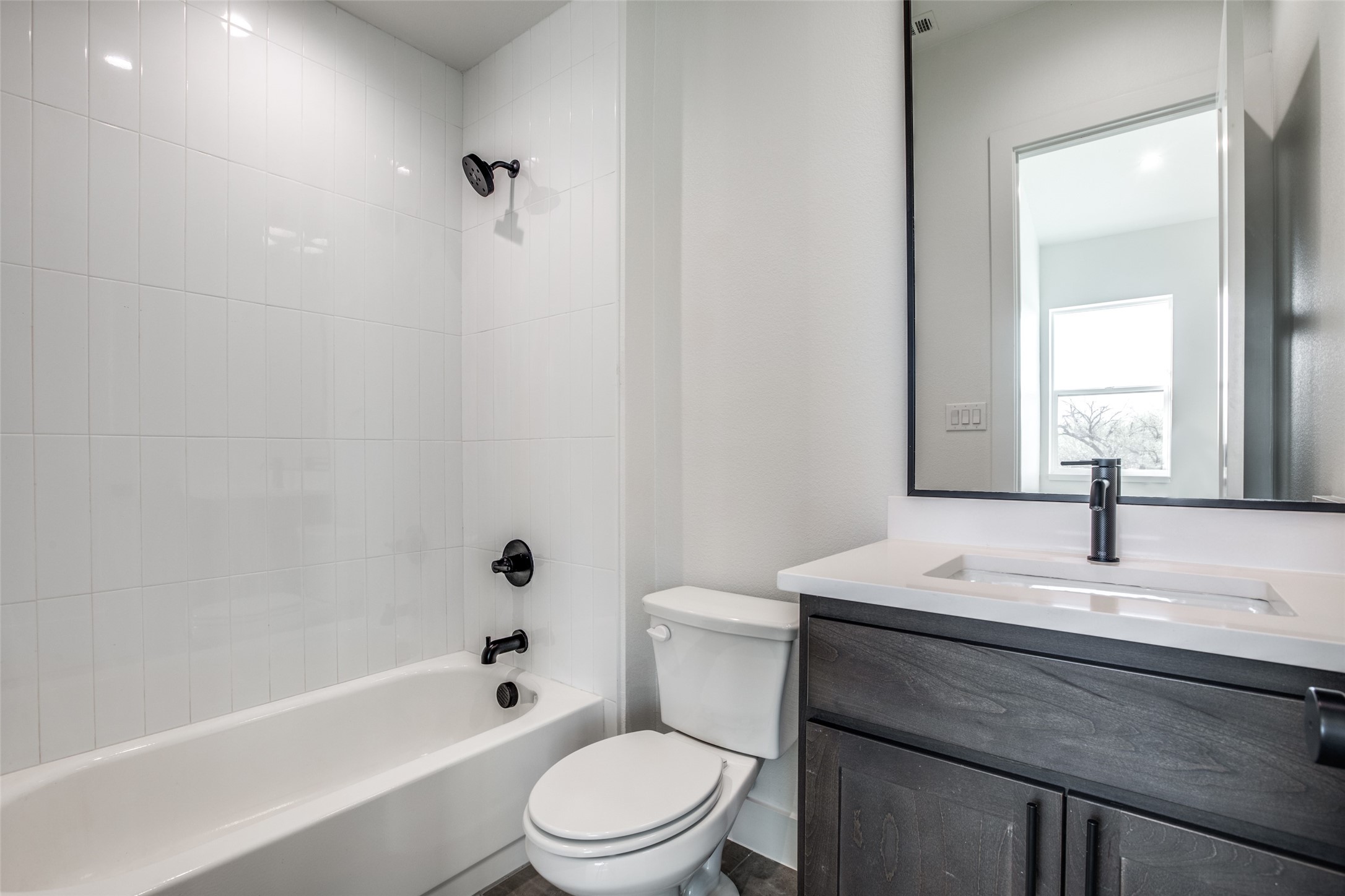 2143 Mail Avenue Dallas TX 75235