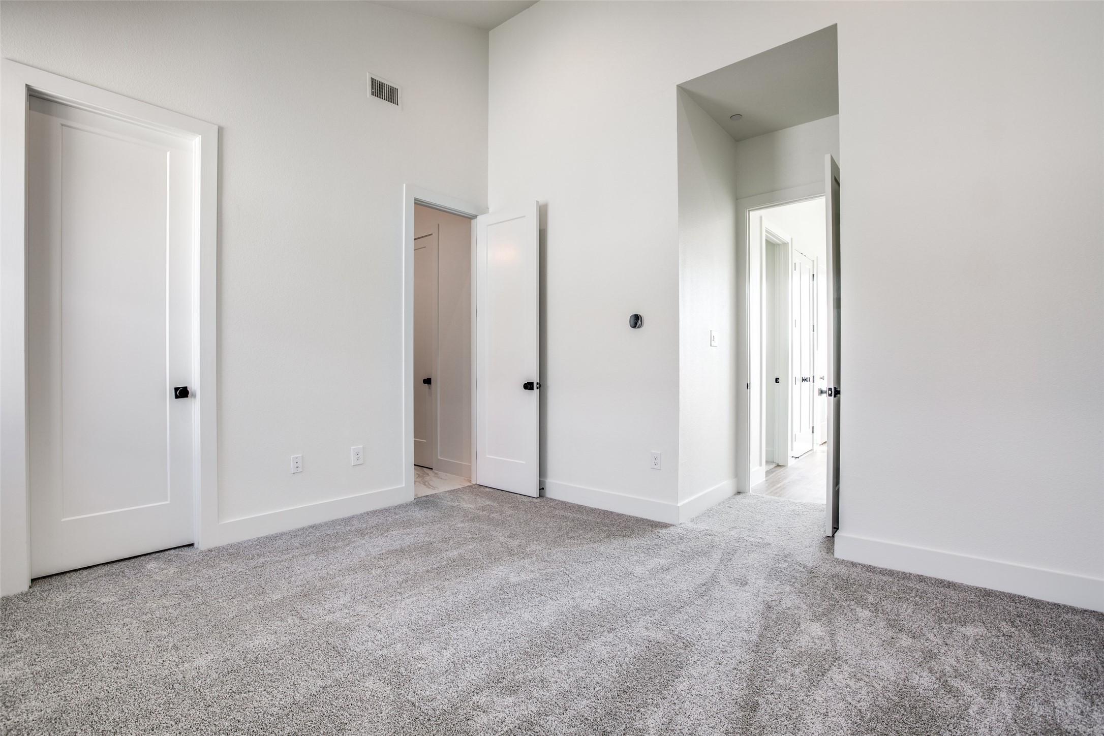 2143 Mail Avenue Dallas TX 75235