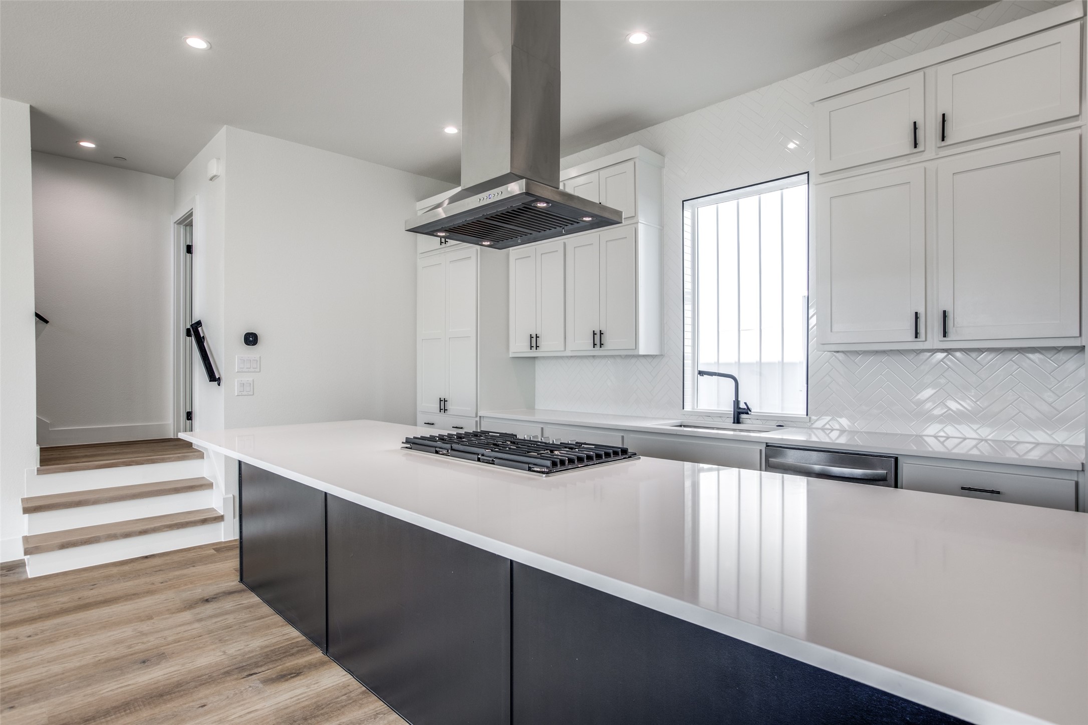 2143 Mail Avenue Dallas TX 75235
