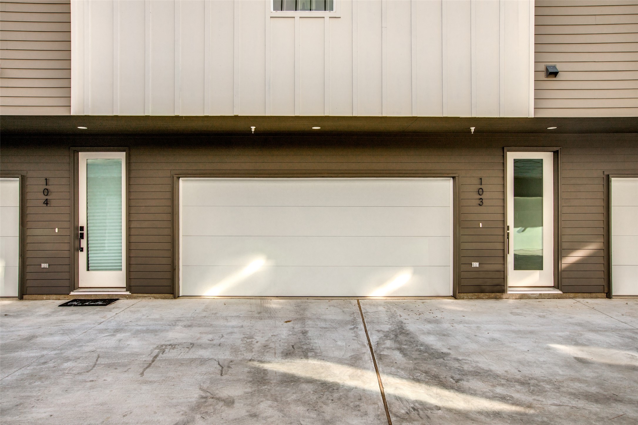 2143 Mail Avenue Dallas TX 75235
