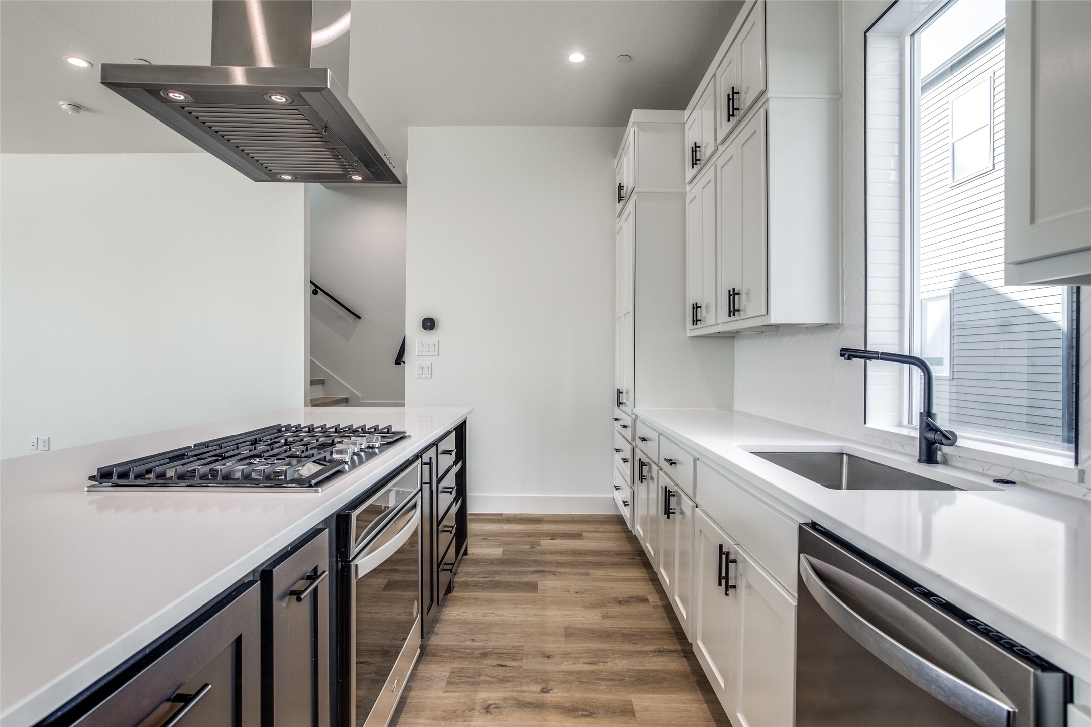 2143 Mail Avenue Dallas TX 75235