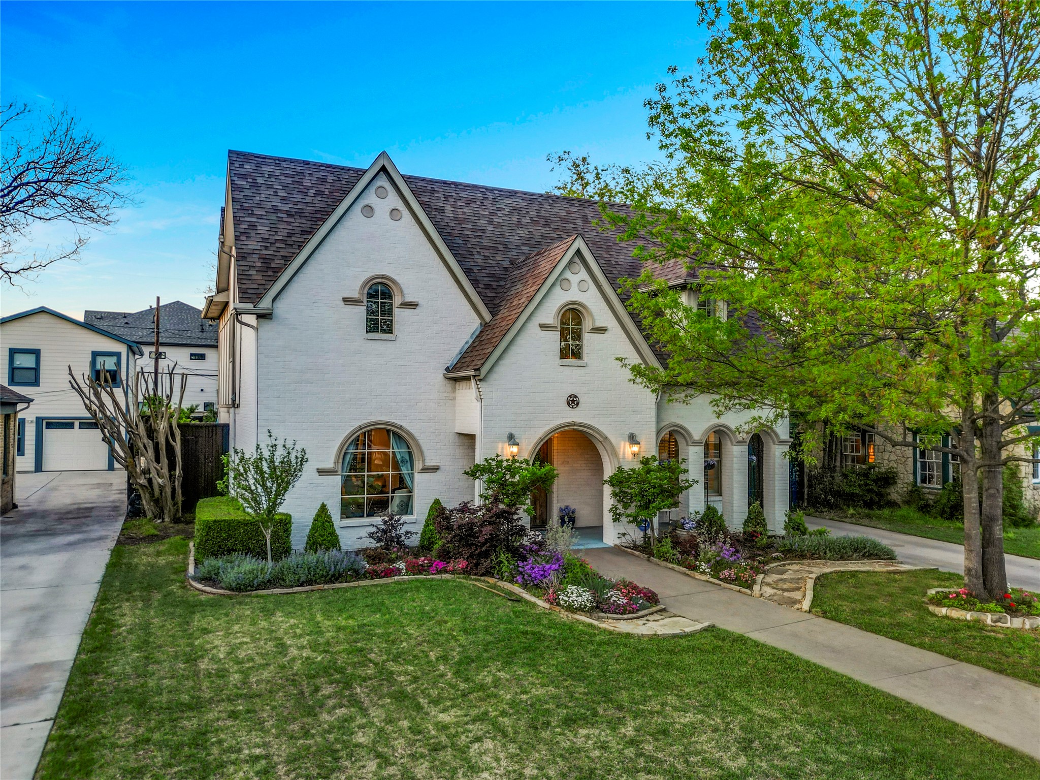 5527 Mccommas Boulevard Dallas TX 75206