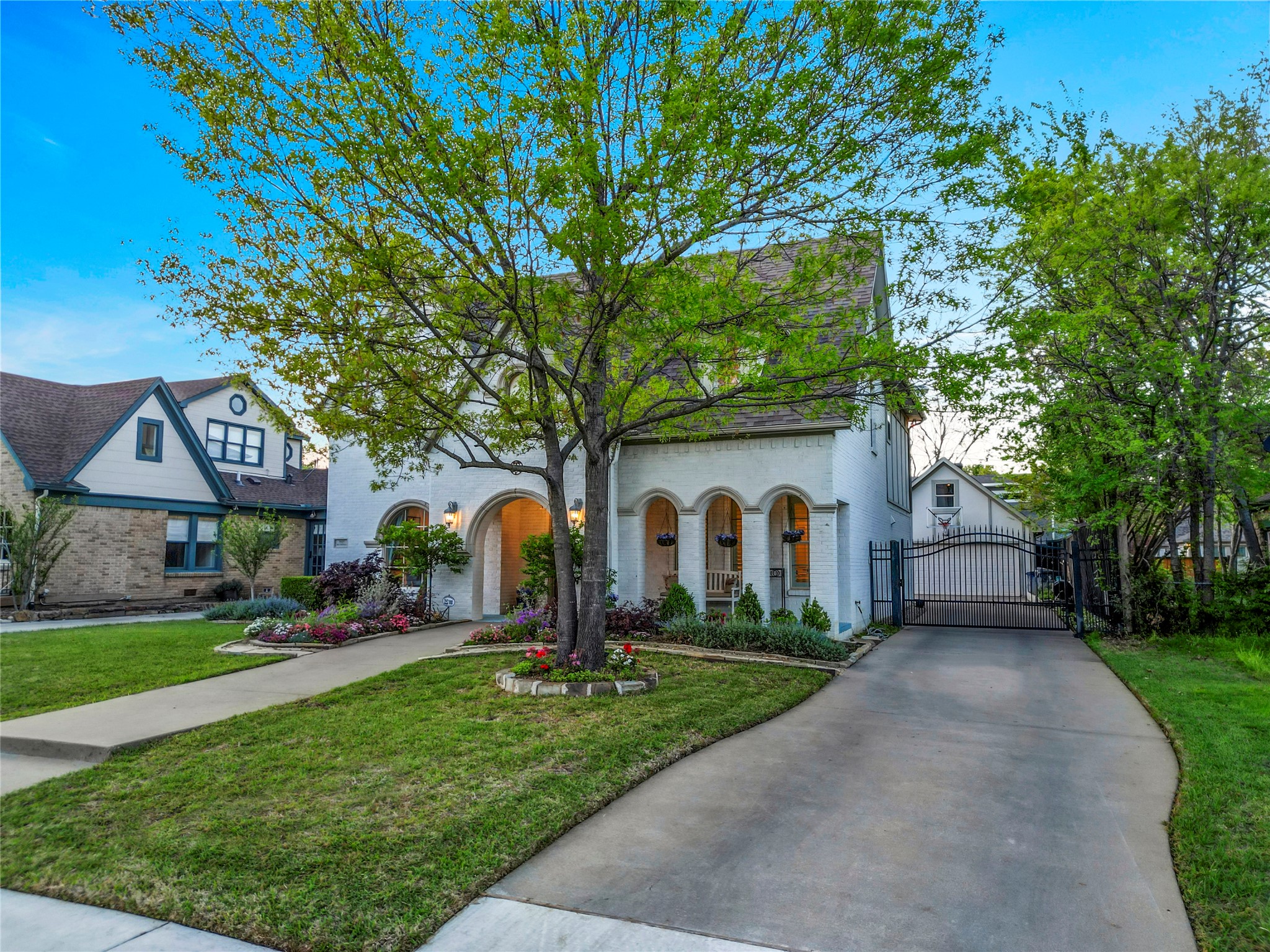 5527 Mccommas Boulevard Dallas TX 75206
