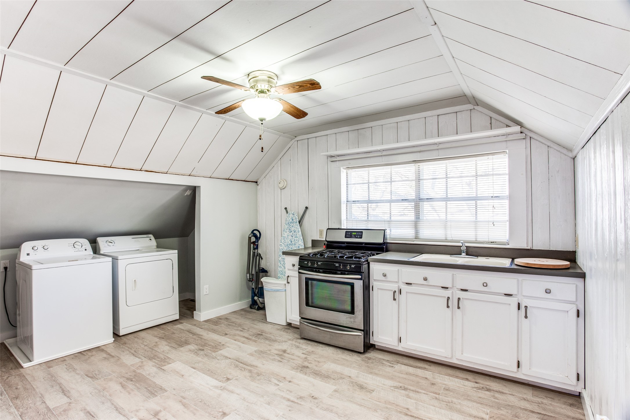 1405 Bluebonnet Drive Fort Worth TX 76111