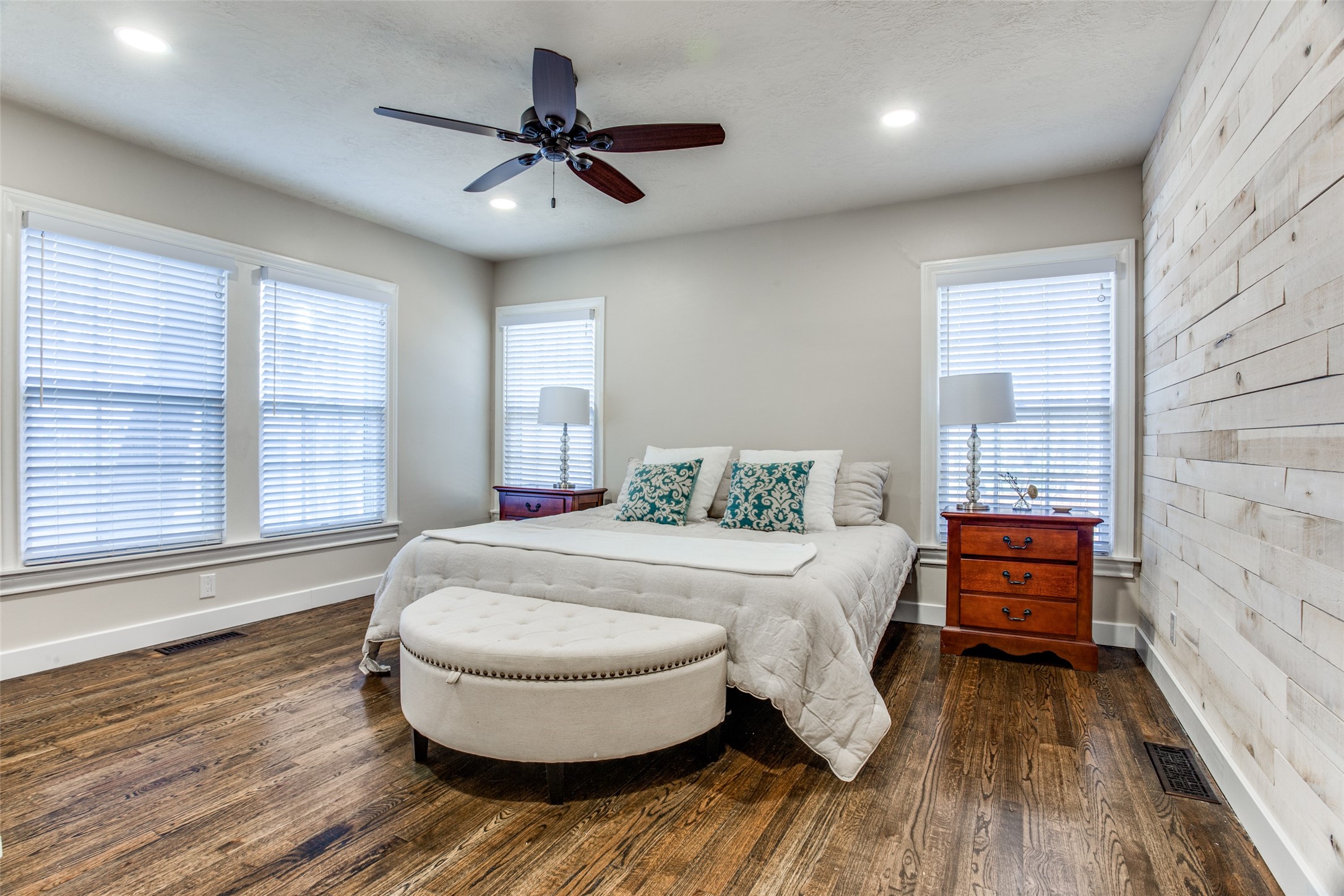 1405 Bluebonnet Drive Fort Worth TX 76111
