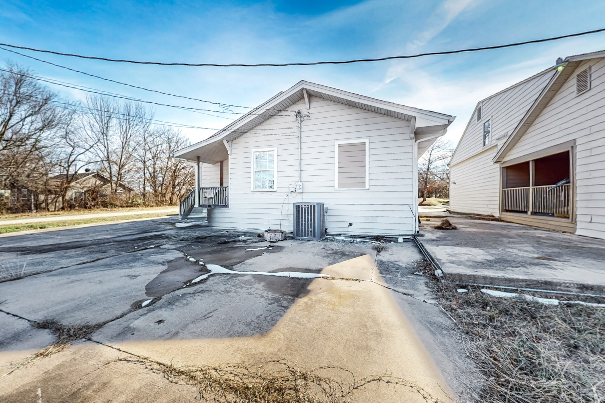407 W Main Street Whitesboro TX 76273
