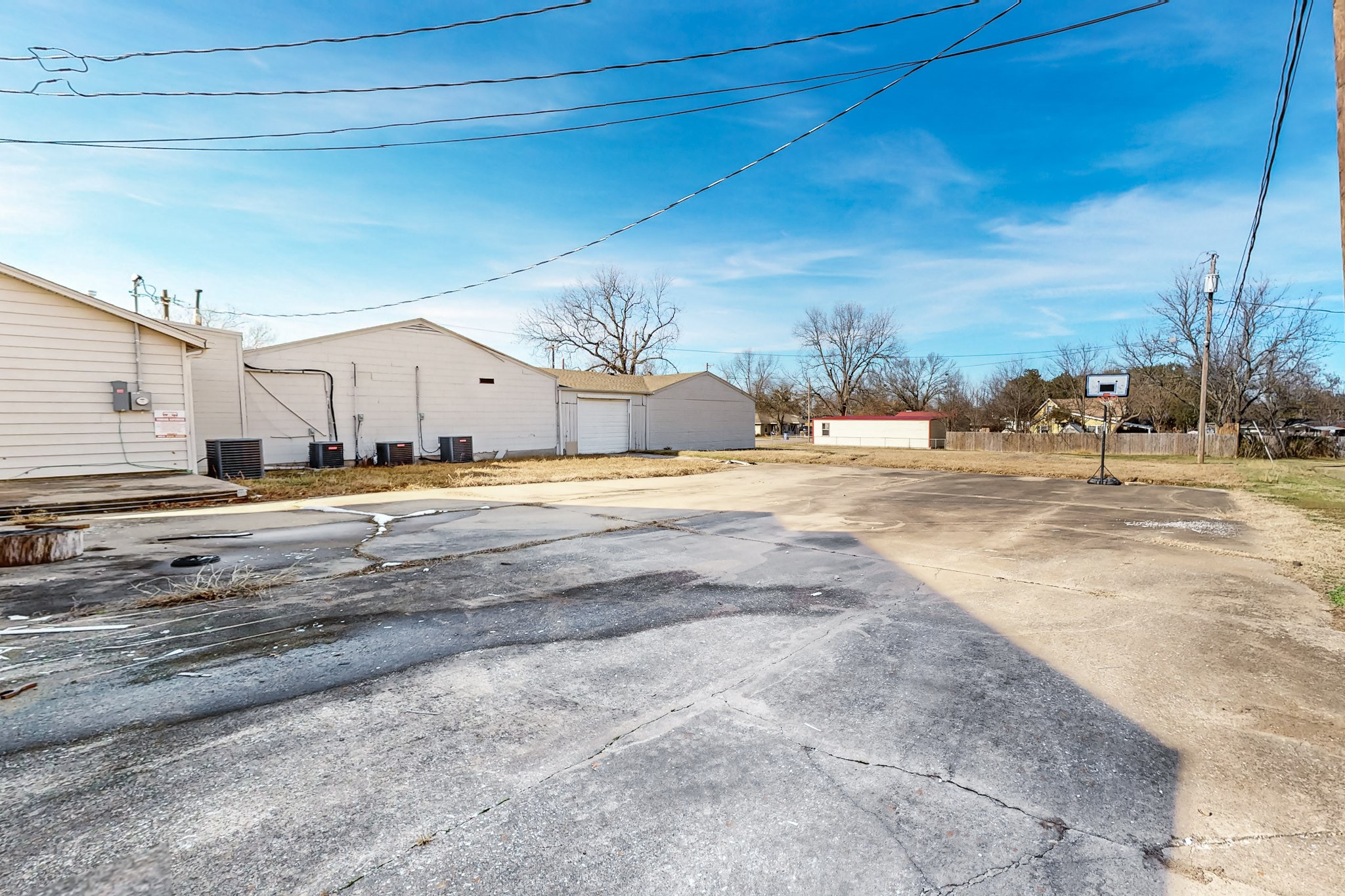 407 W Main Street Whitesboro TX 76273