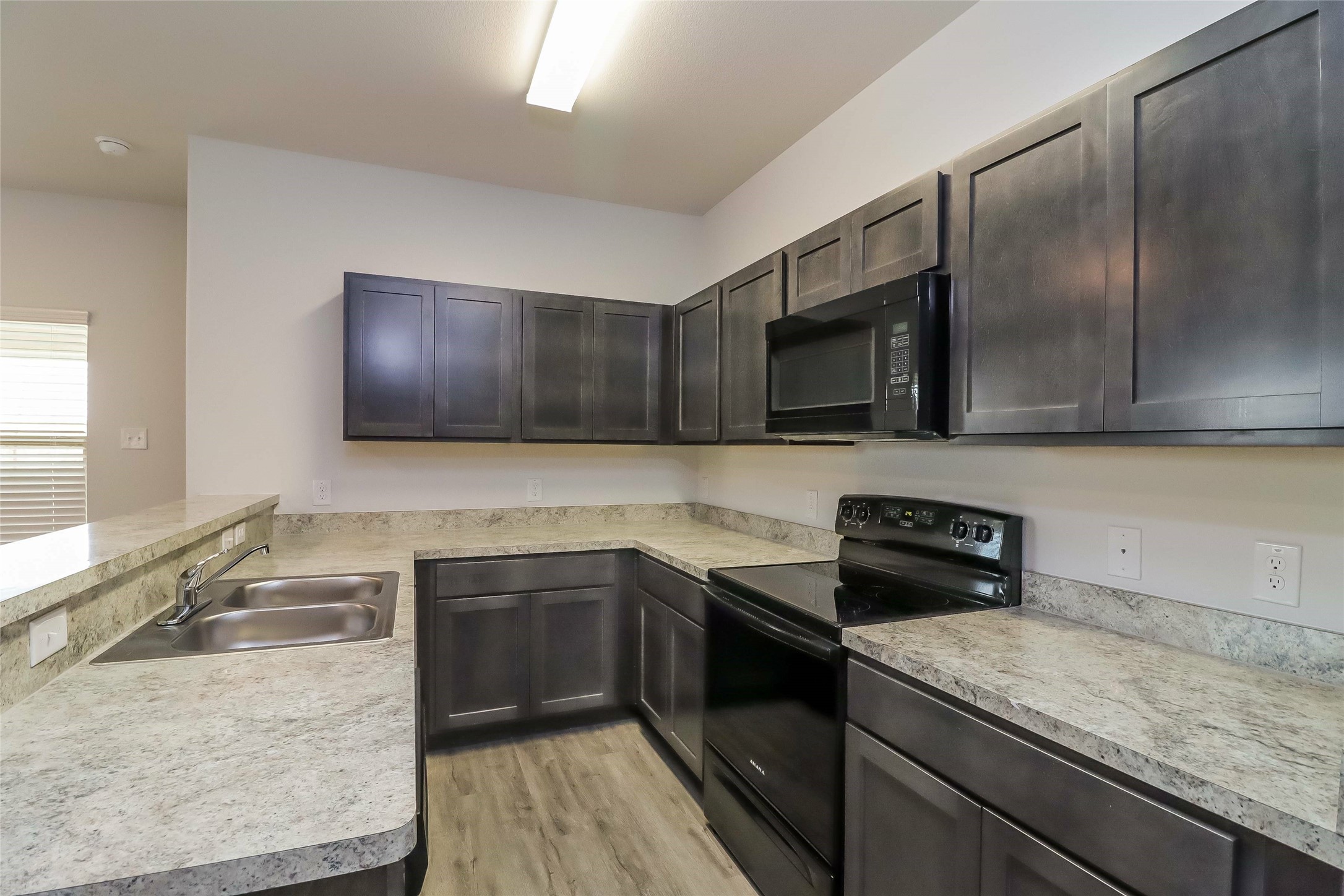8220 Runner Oak Fort Worth TX 76123