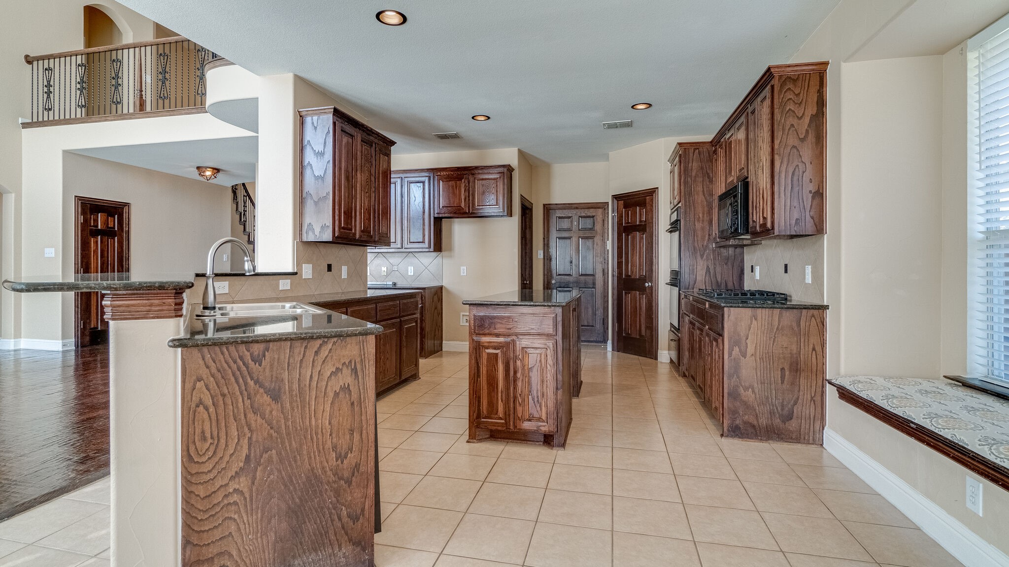 8394 Fullerton Street Lantana TX 76226