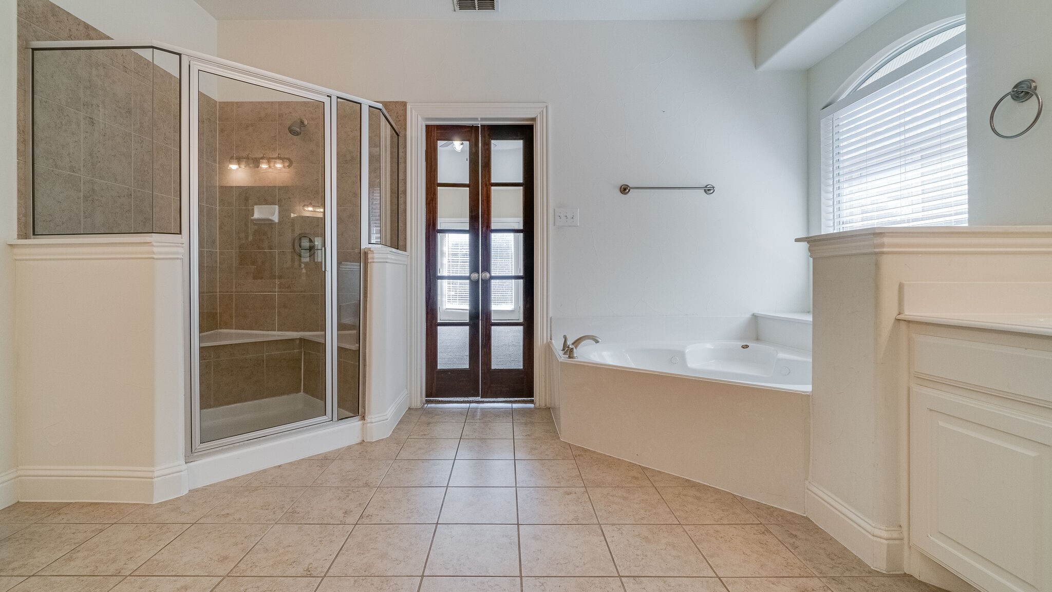 8394 Fullerton Street Lantana TX 76226