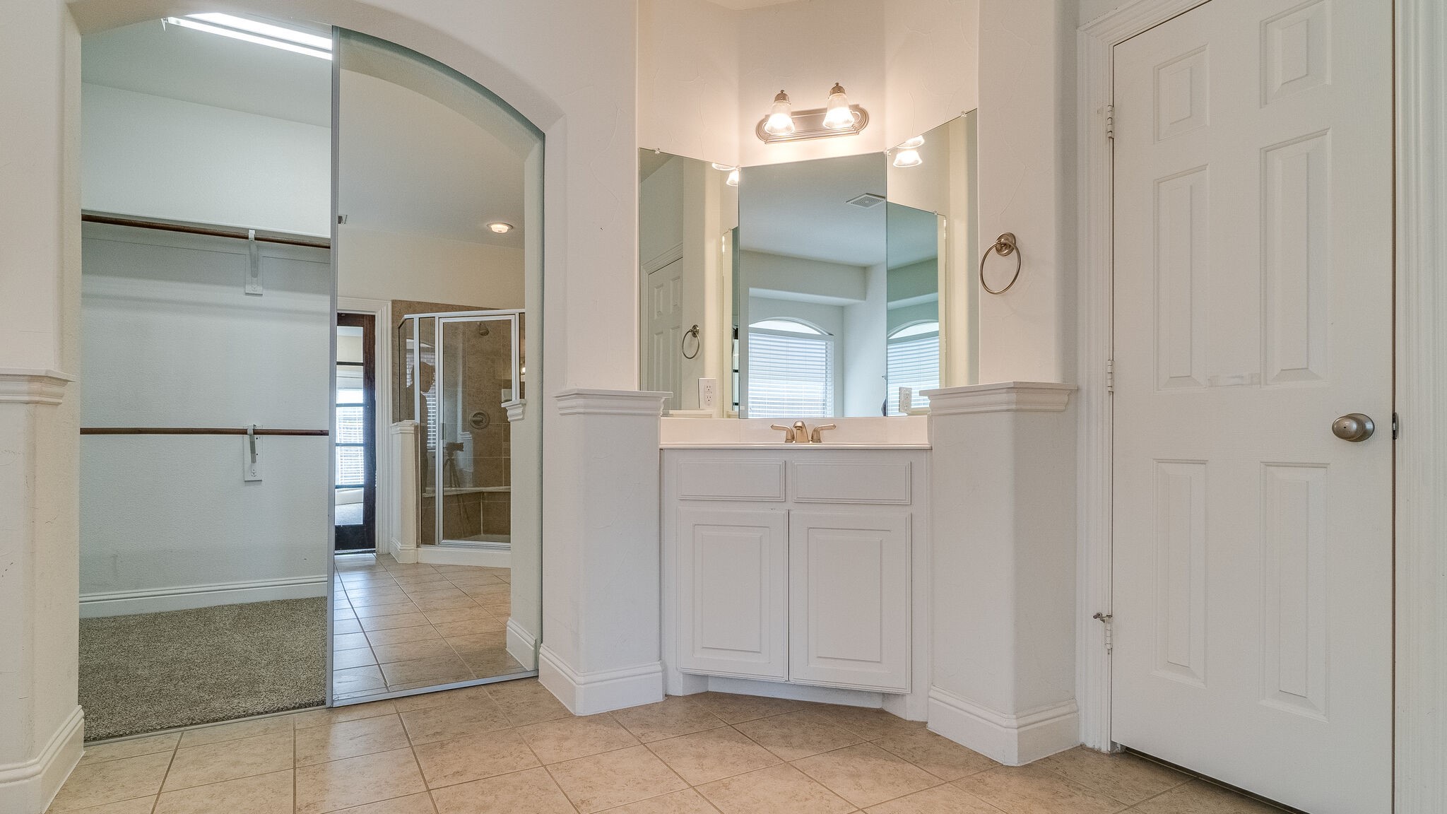 8394 Fullerton Street Lantana TX 76226