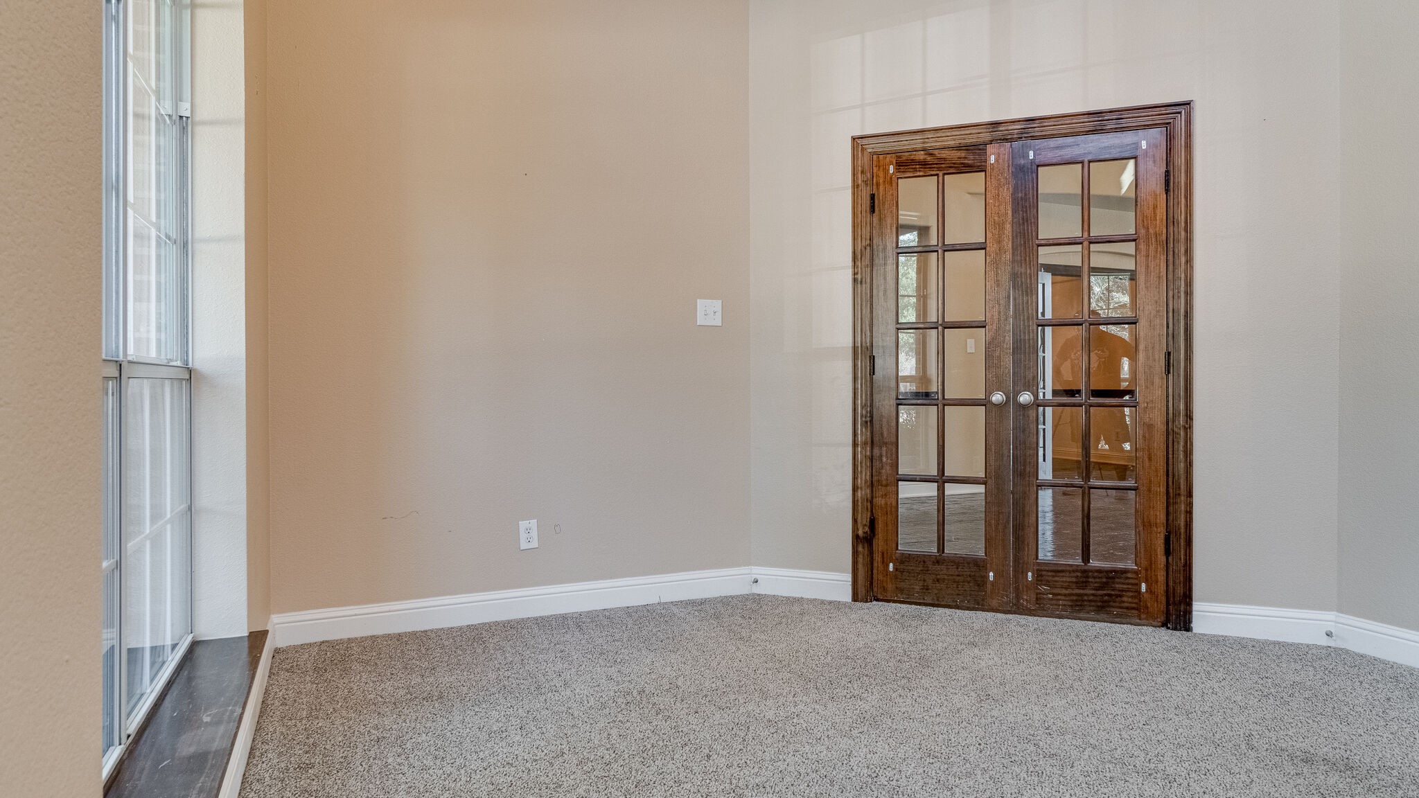 8394 Fullerton Street Lantana TX 76226