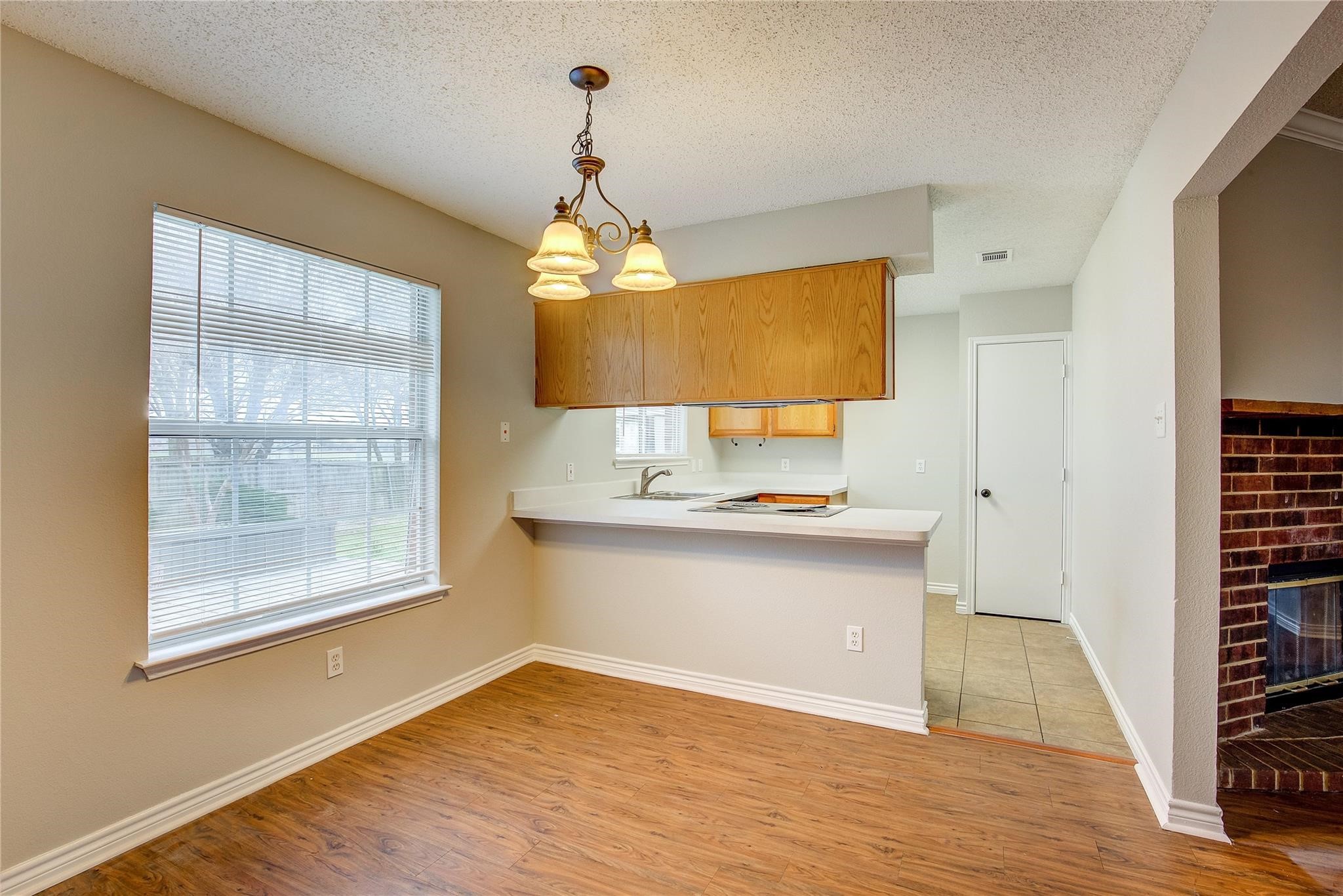 863 Colson Drive Arlington TX 76002