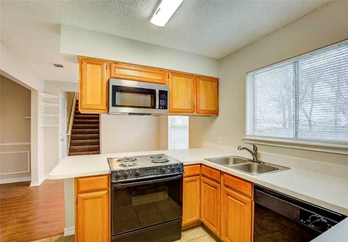 863 Colson Drive Arlington TX 76002