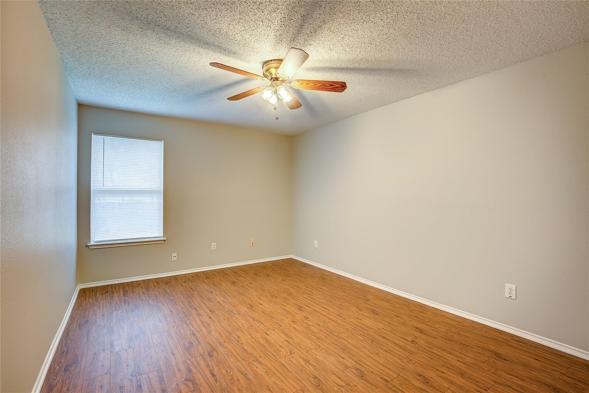 863 Colson Drive Arlington TX 76002