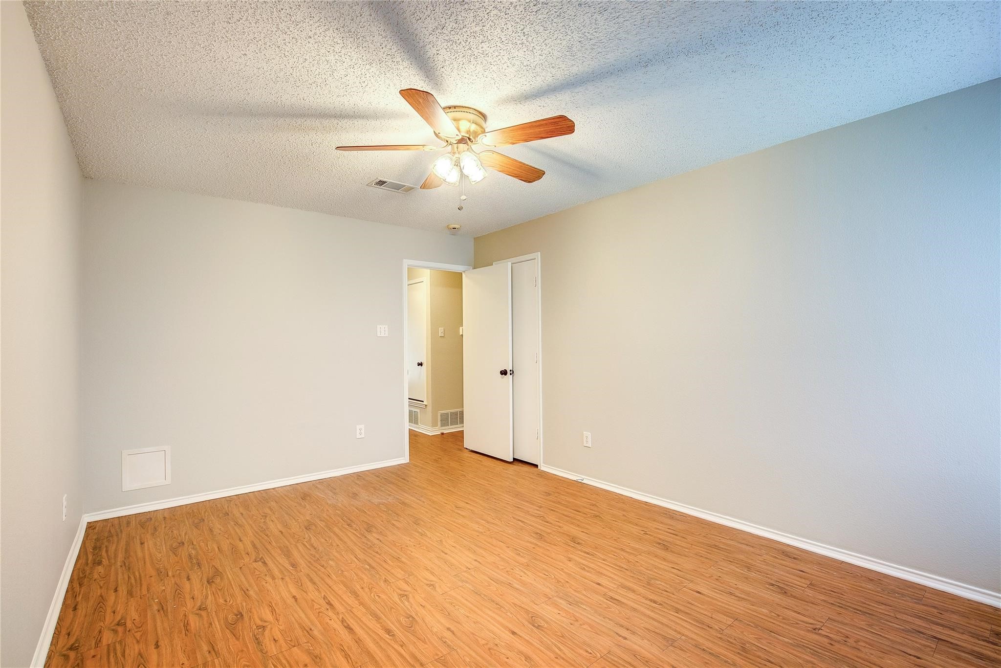 863 Colson Drive Arlington TX 76002