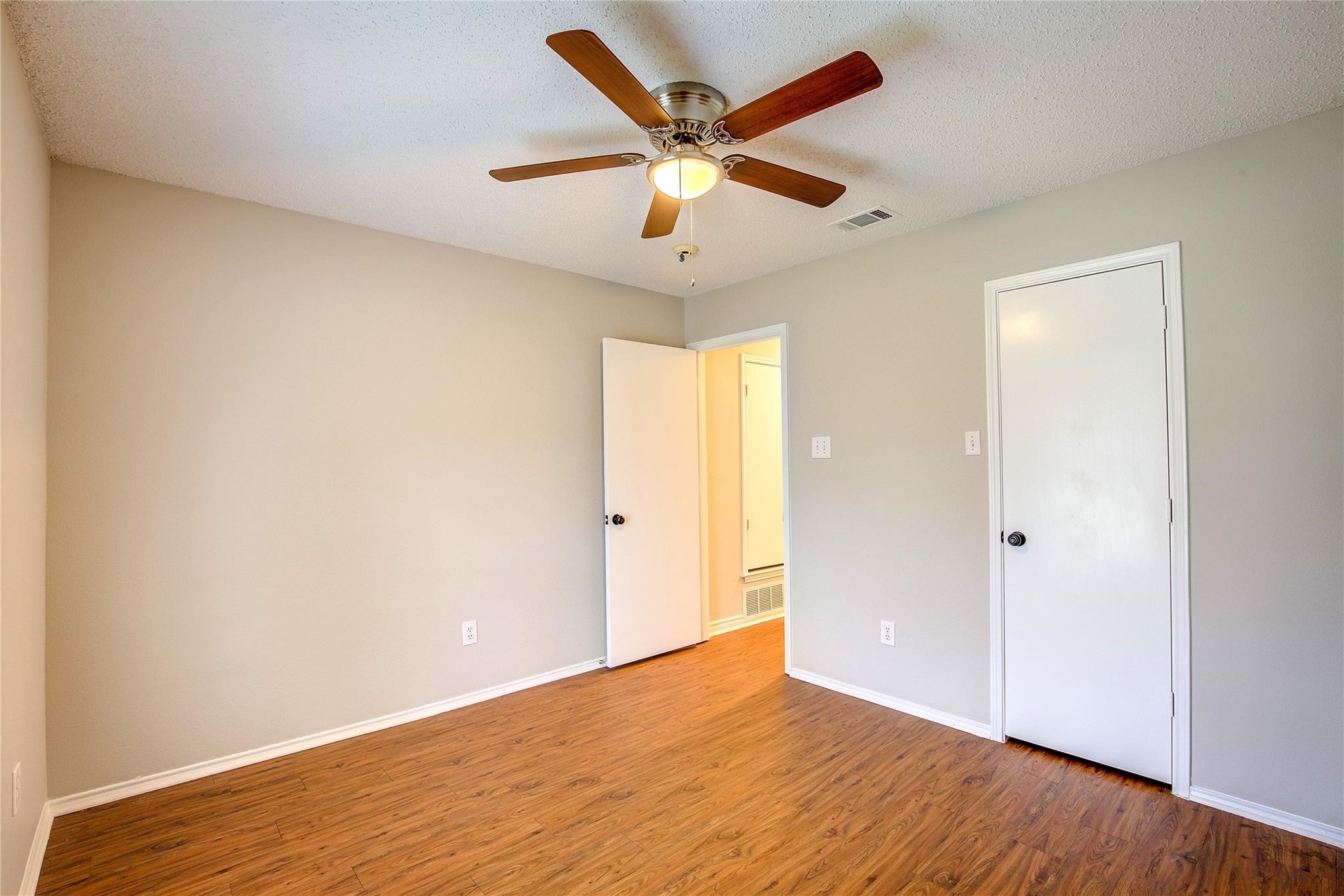 863 Colson Drive Arlington TX 76002