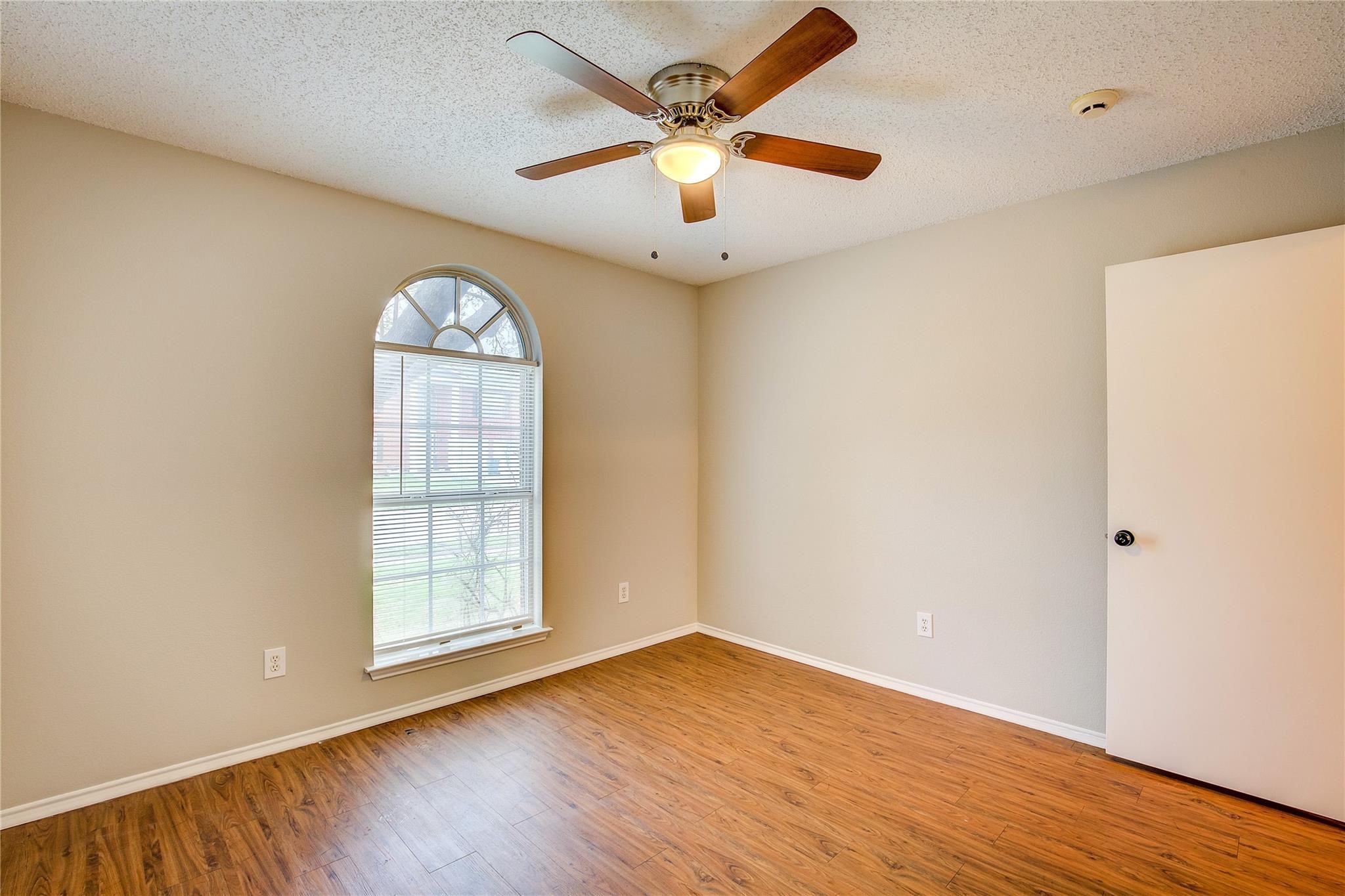 863 Colson Drive Arlington TX 76002