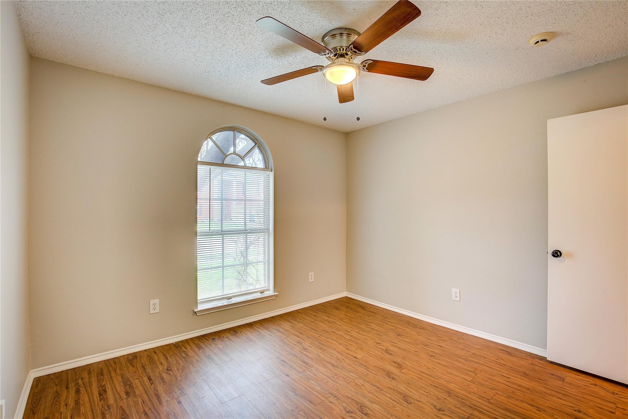 863 Colson Drive Arlington TX 76002