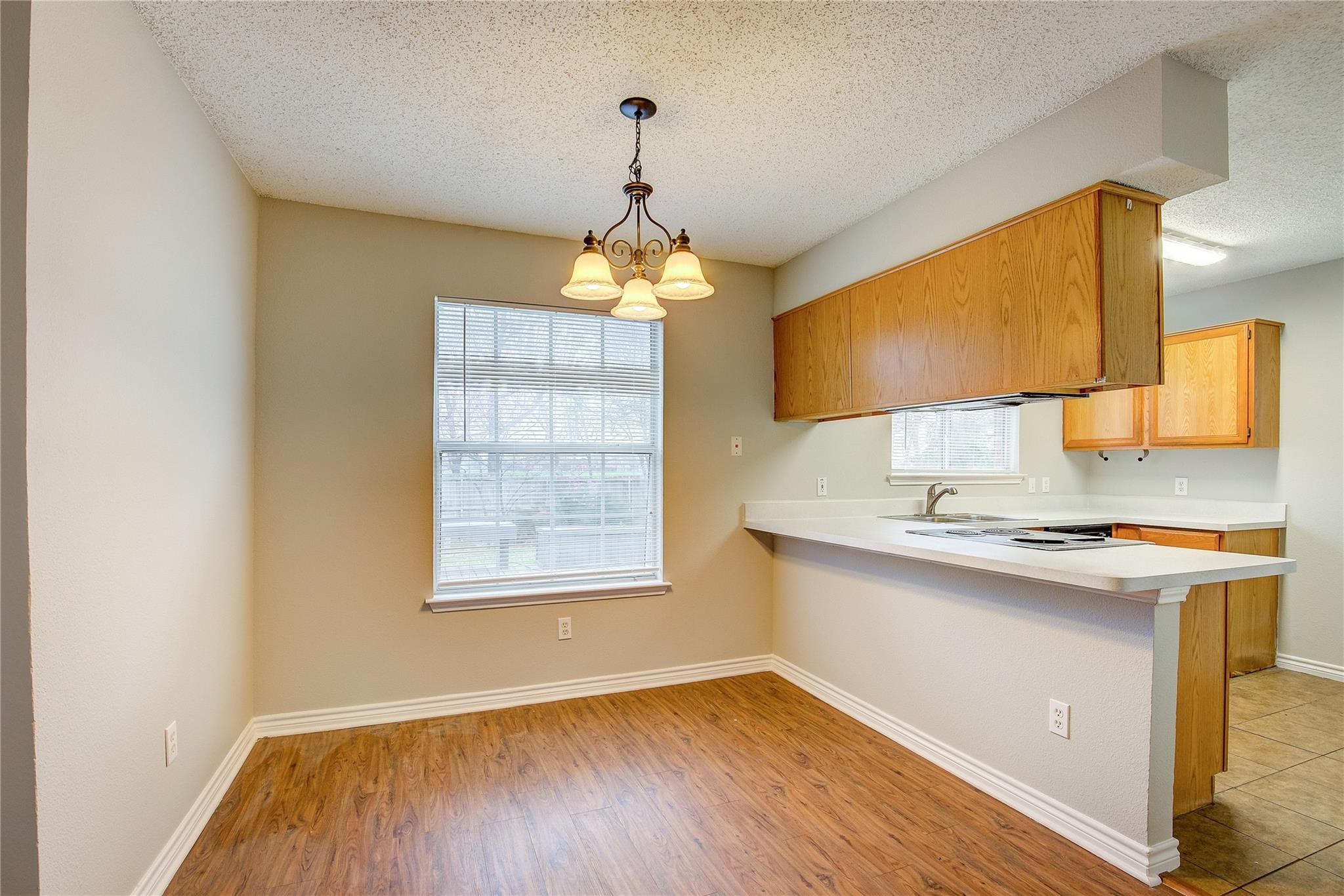 863 Colson Drive Arlington TX 76002