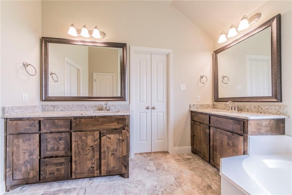 305 Jasmine Court Aledo TX 76008