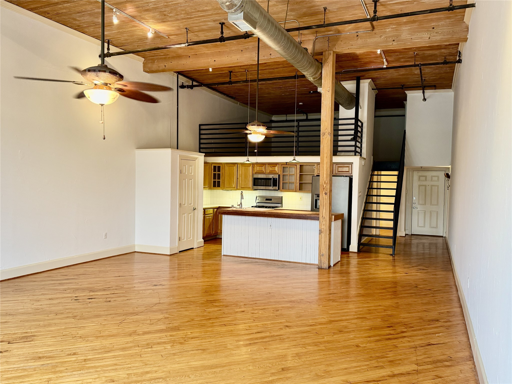 3026 Commerce Dallas TX 75226